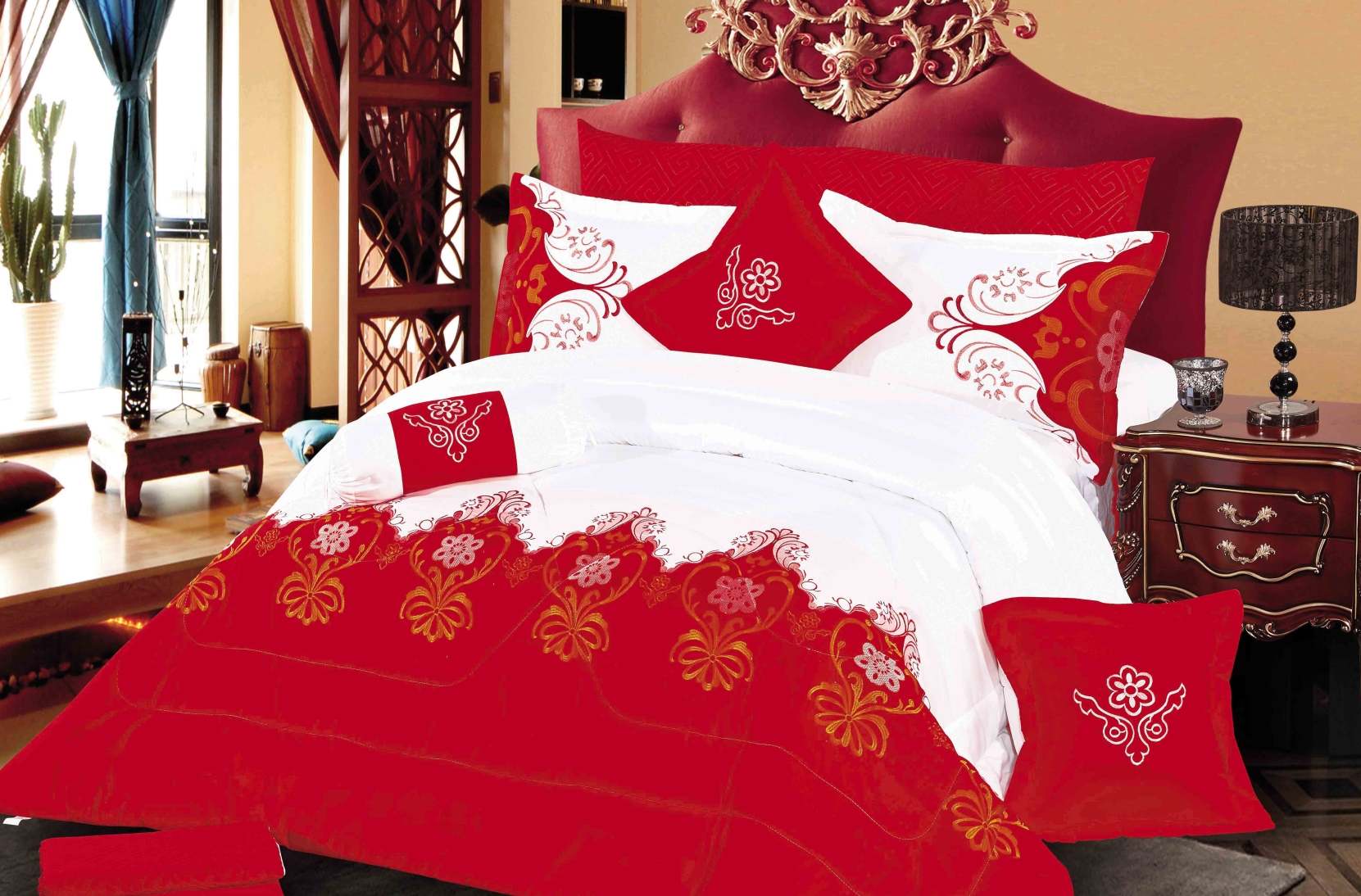 Embroidery comforter bedding set