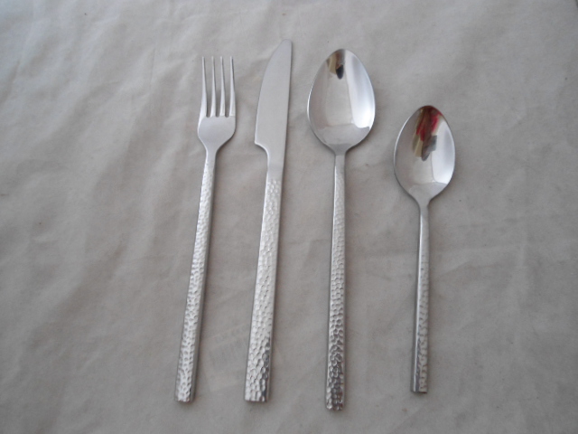 16 Pcs Forged Cutlery Set