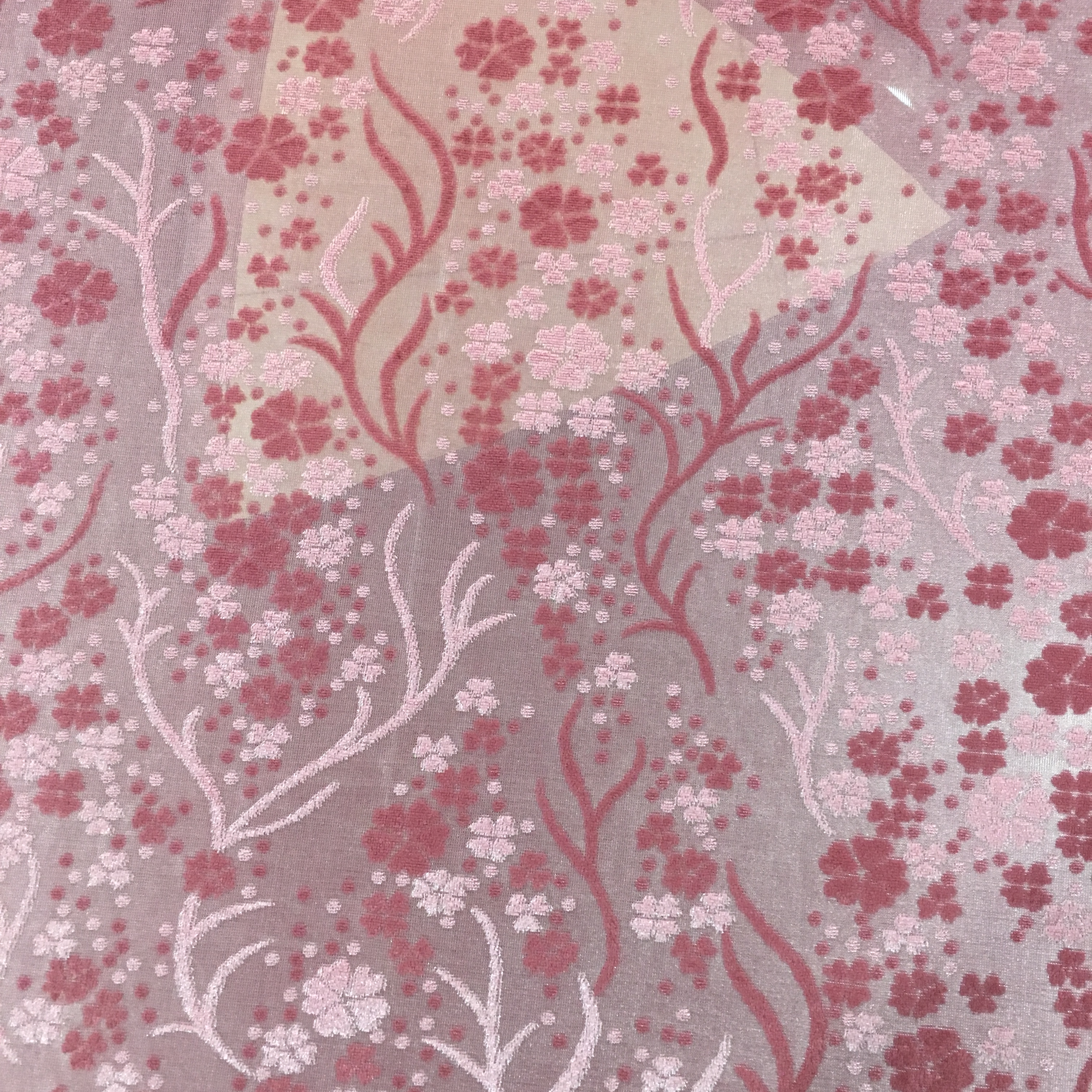 Knitted jacquard cloth