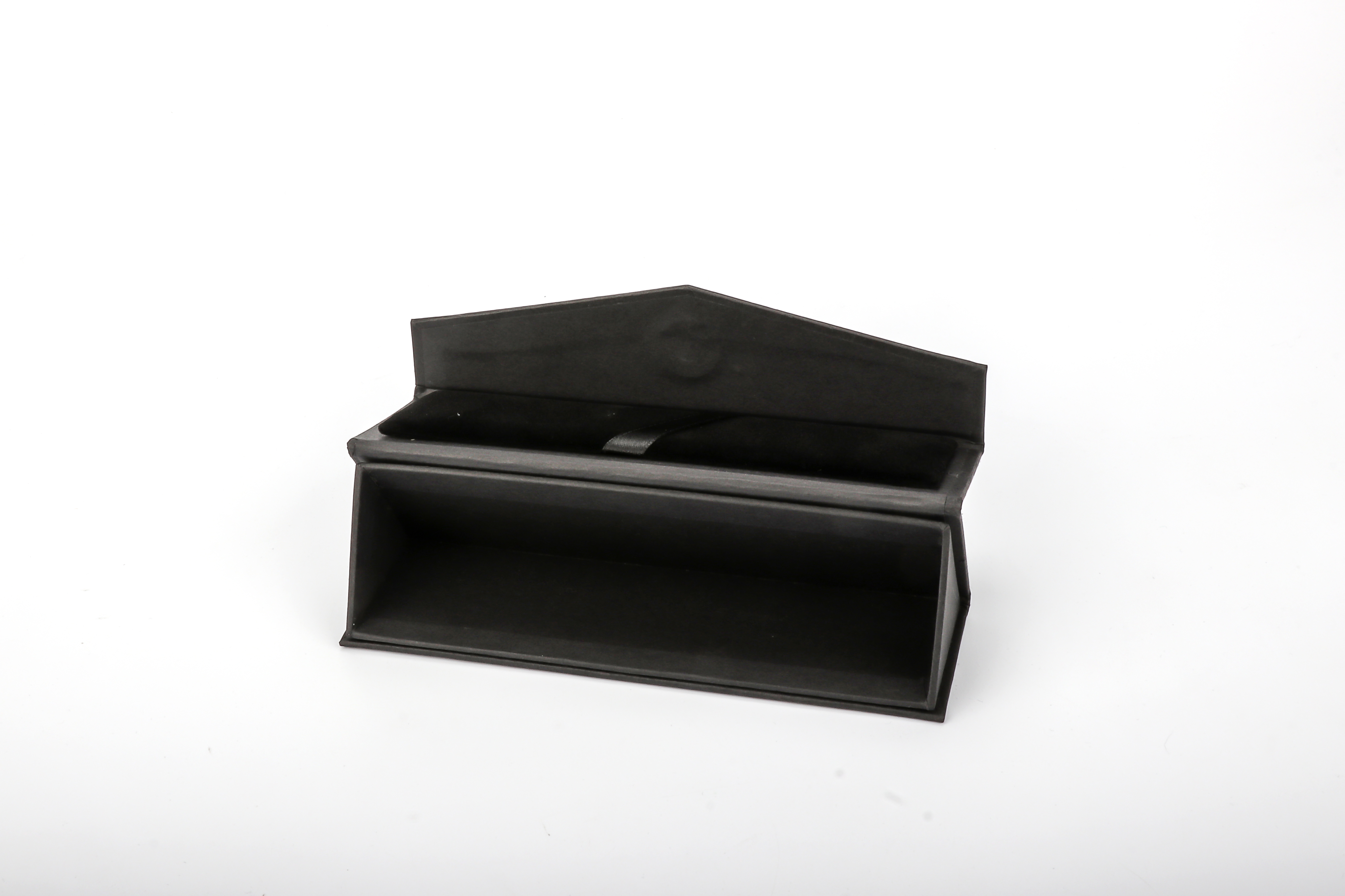 B165 Pen Box