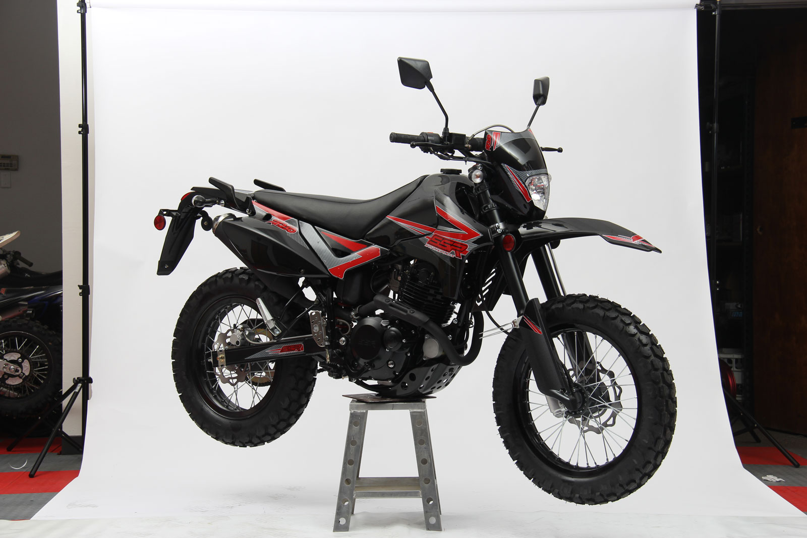 Dirt bike250