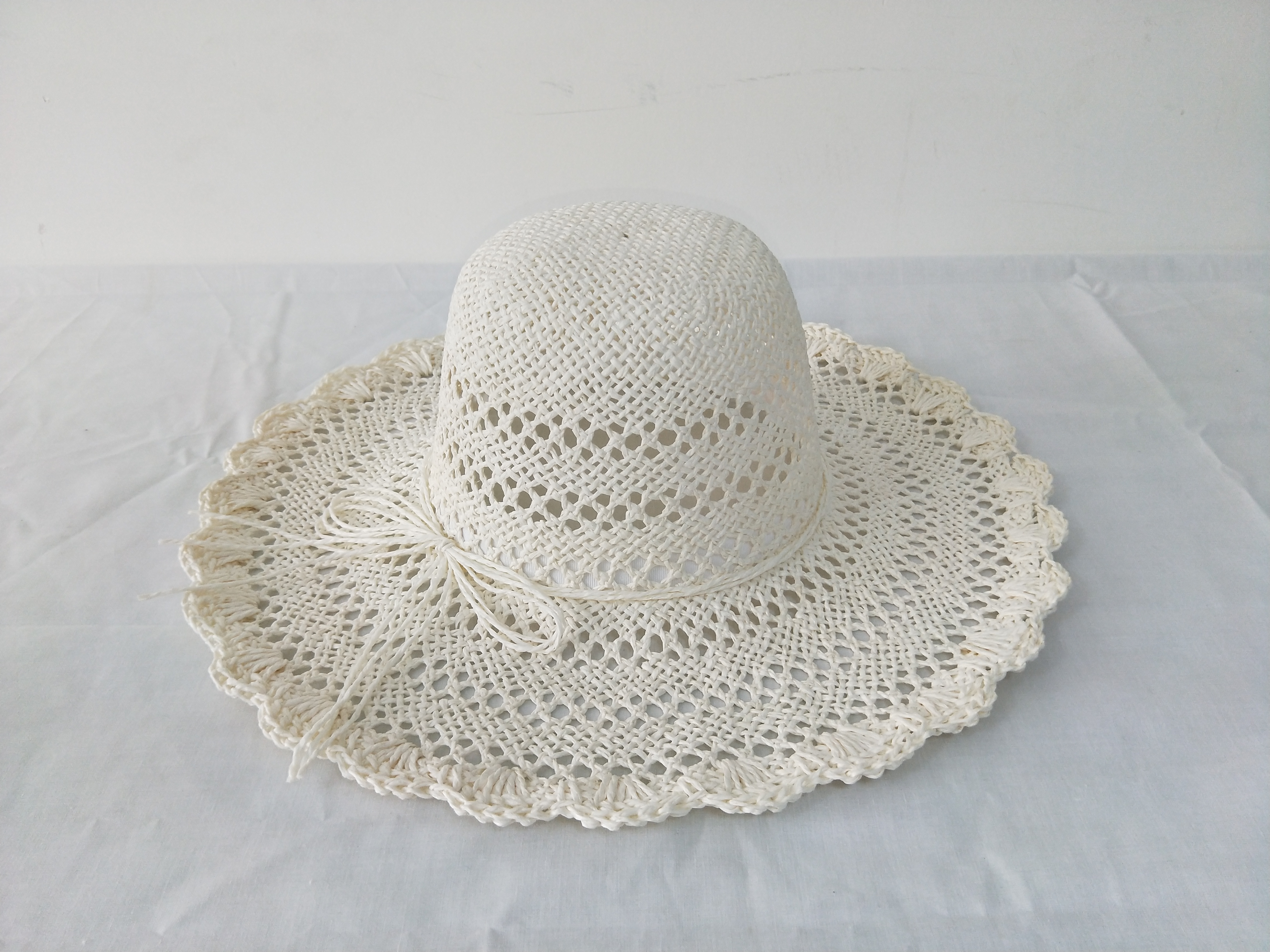 Floopy-wide brim paper straw hat