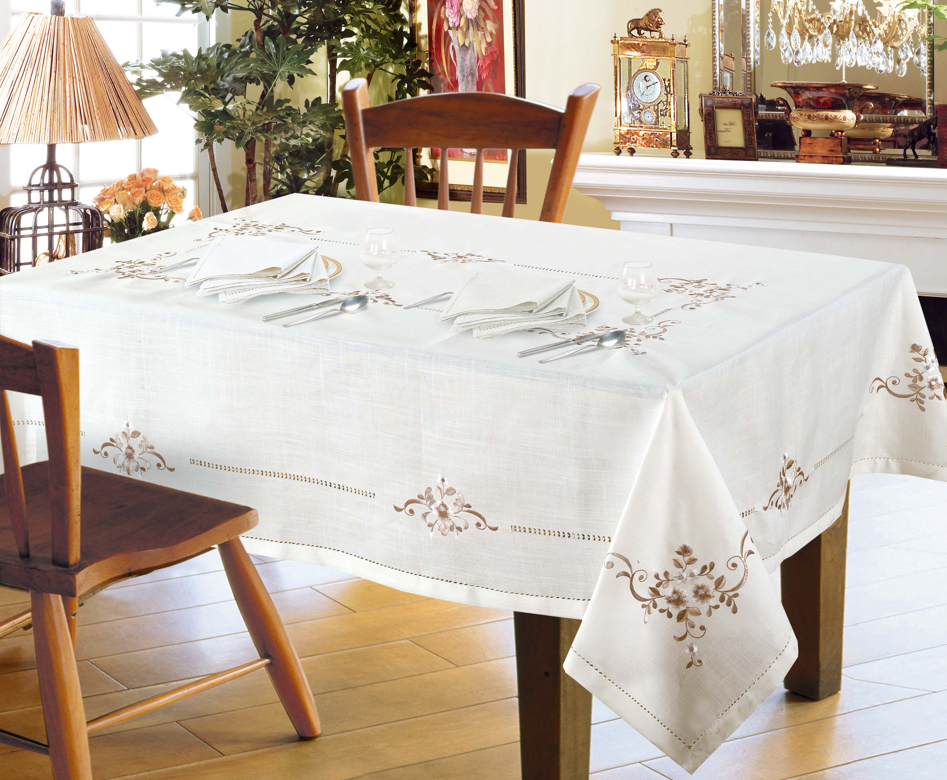 polyester embroidery tablecloths