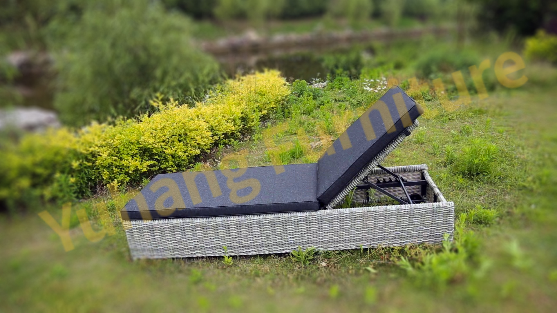 Chaise lounge
