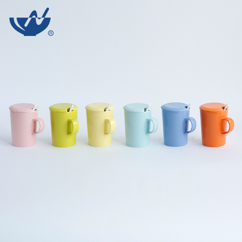 Mug W/Cover W/Spoon