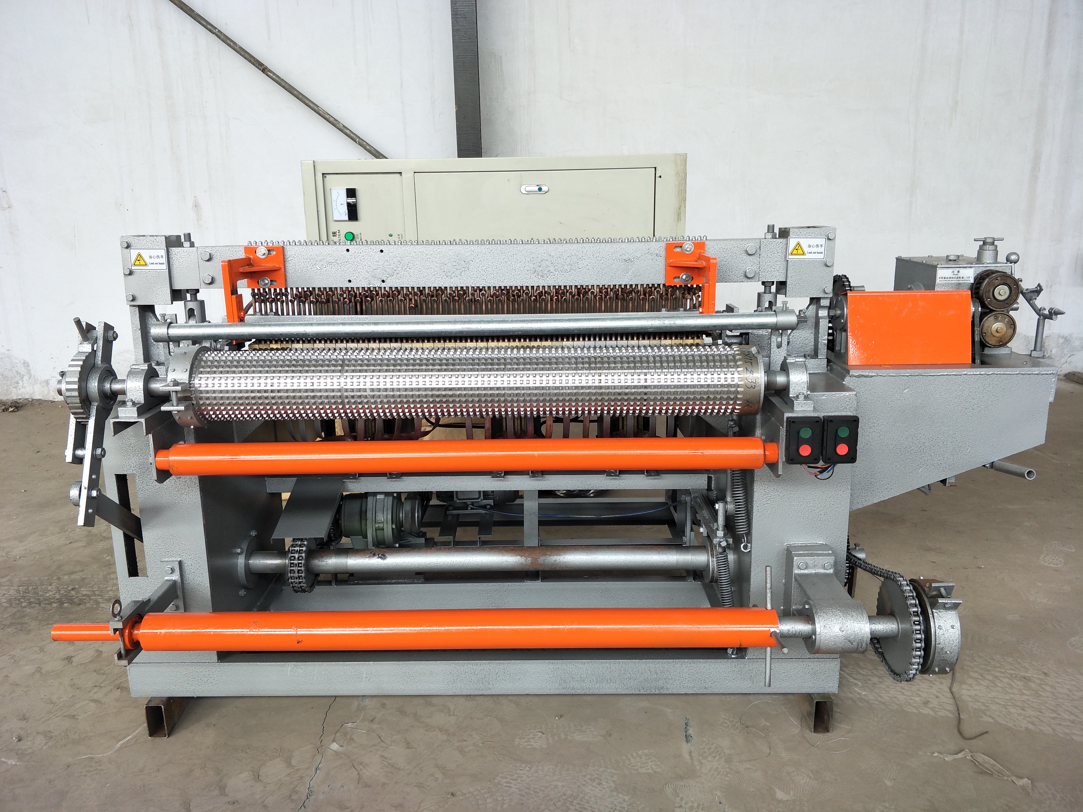 Holland electric automatic welded wire mesh machine with ISO certificate