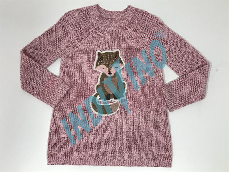 Girl’s sweater