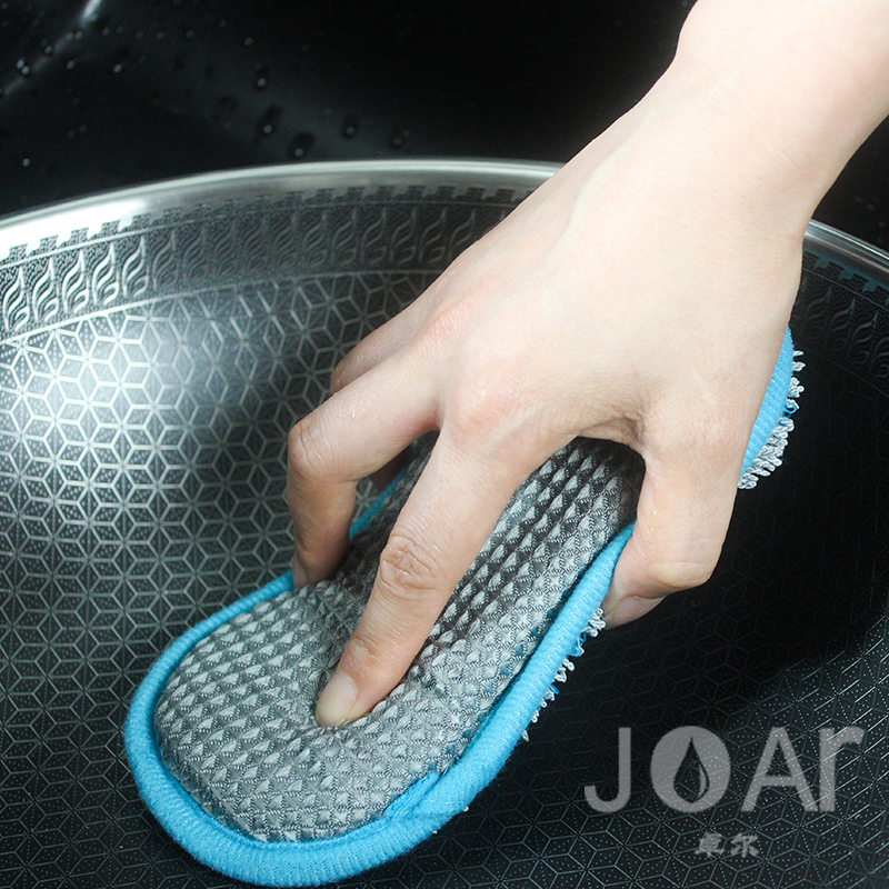 Microfiber cleaning sponge