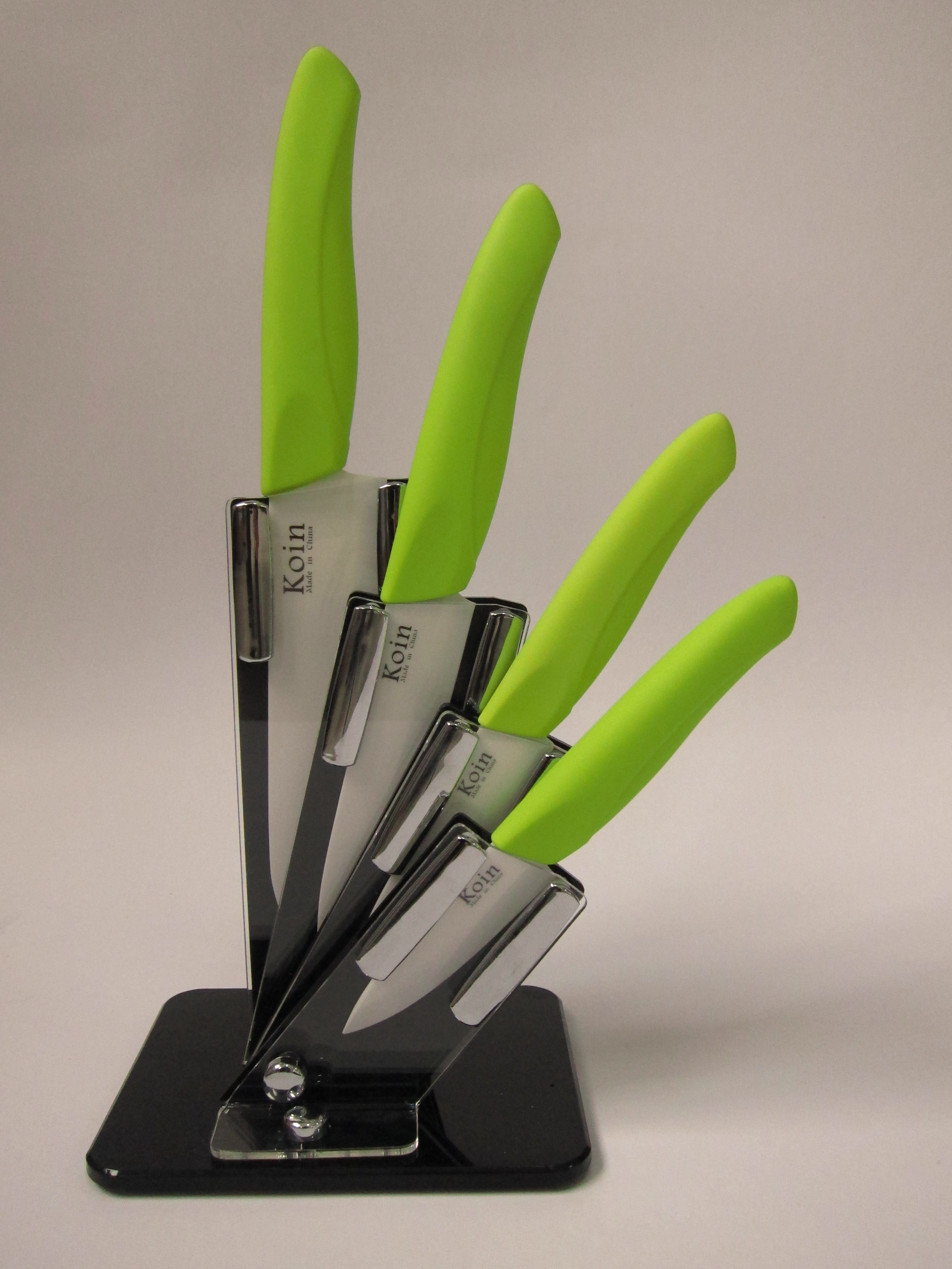 Ceramic knife set