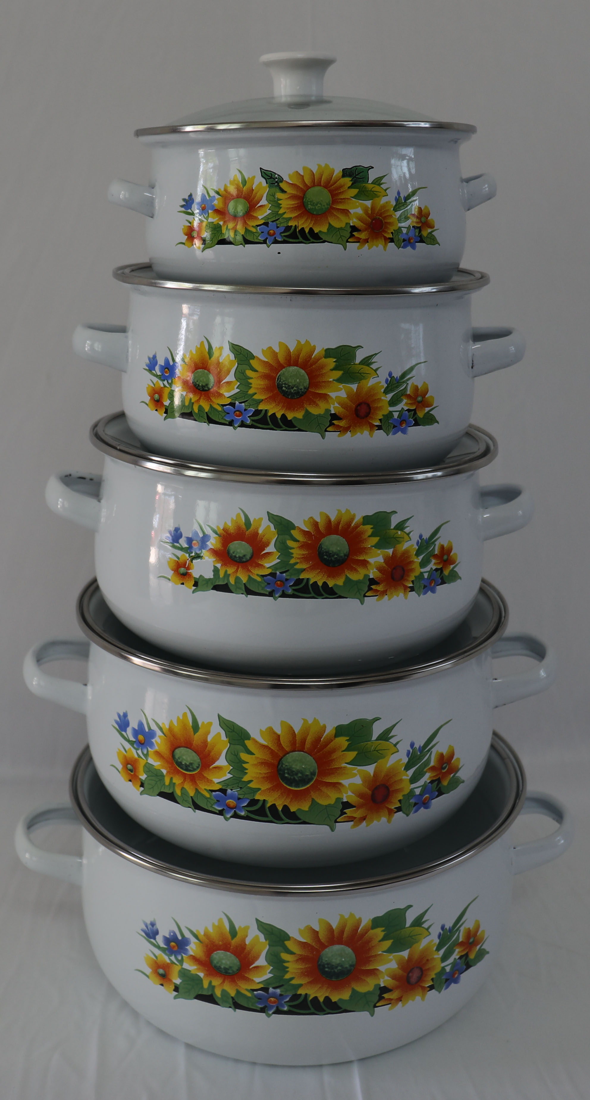 Enamel casserole