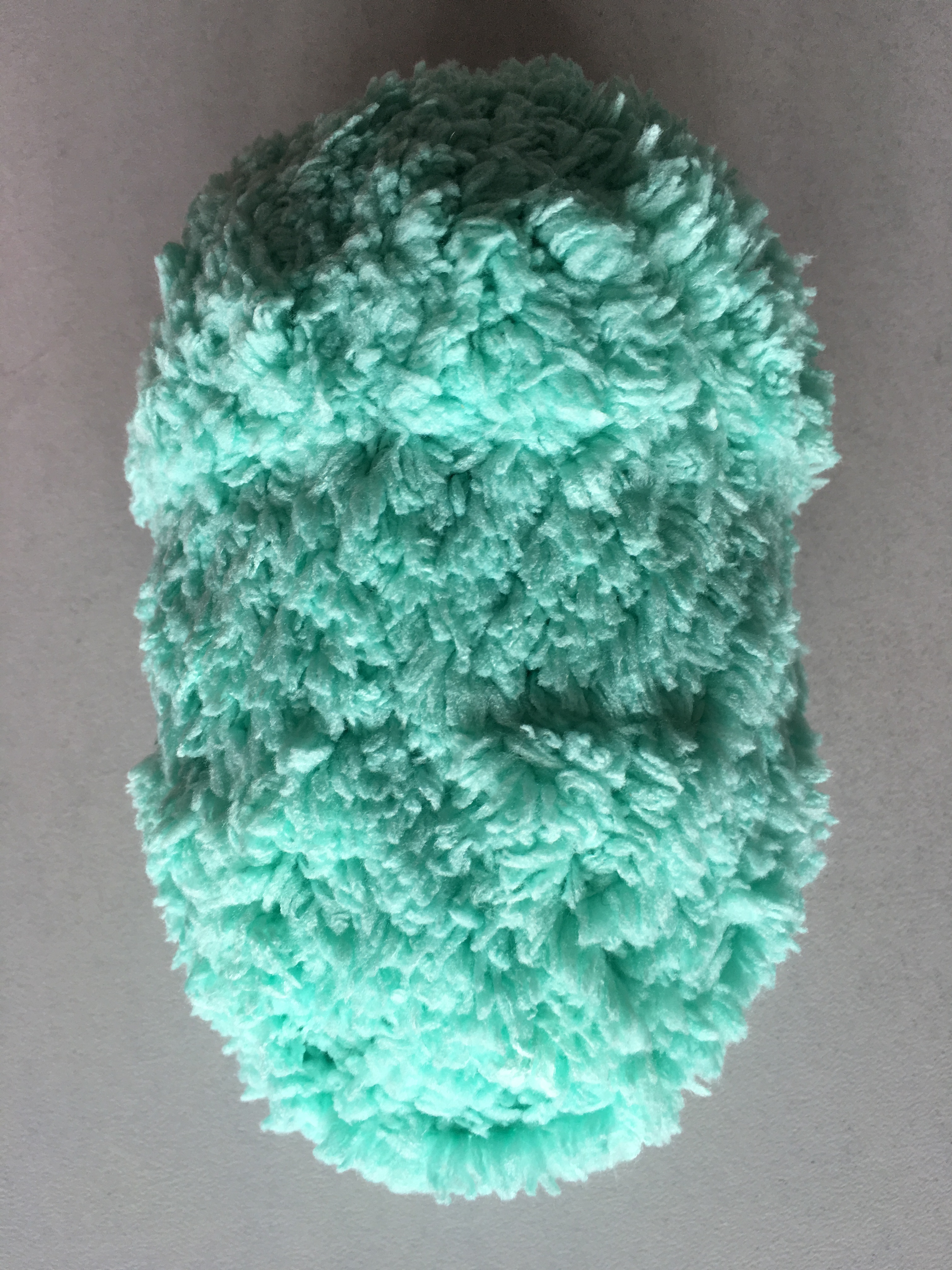 Fluffy yarn handknitting yarn
