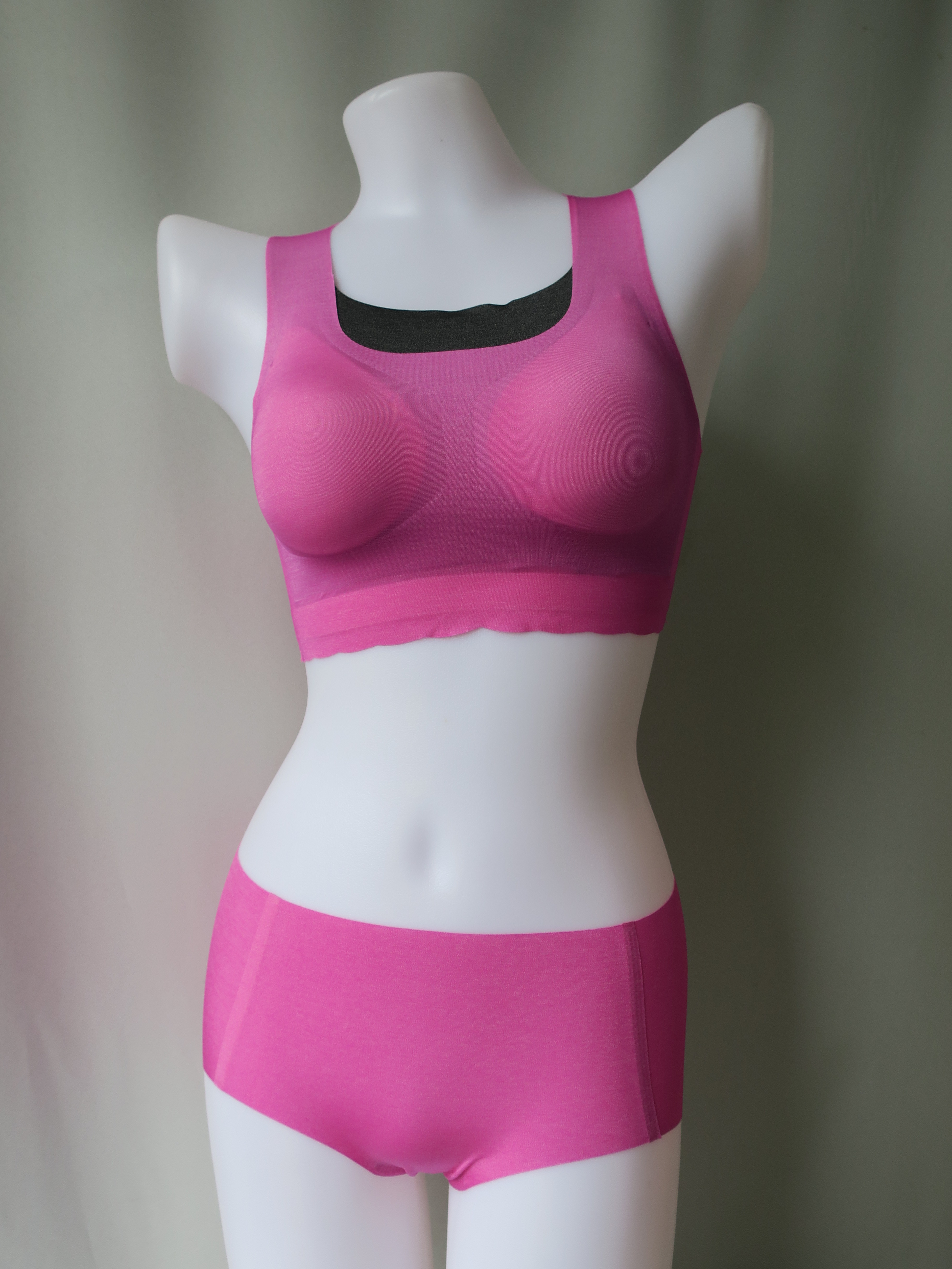 Bonding sport vest+ laser cut brief
