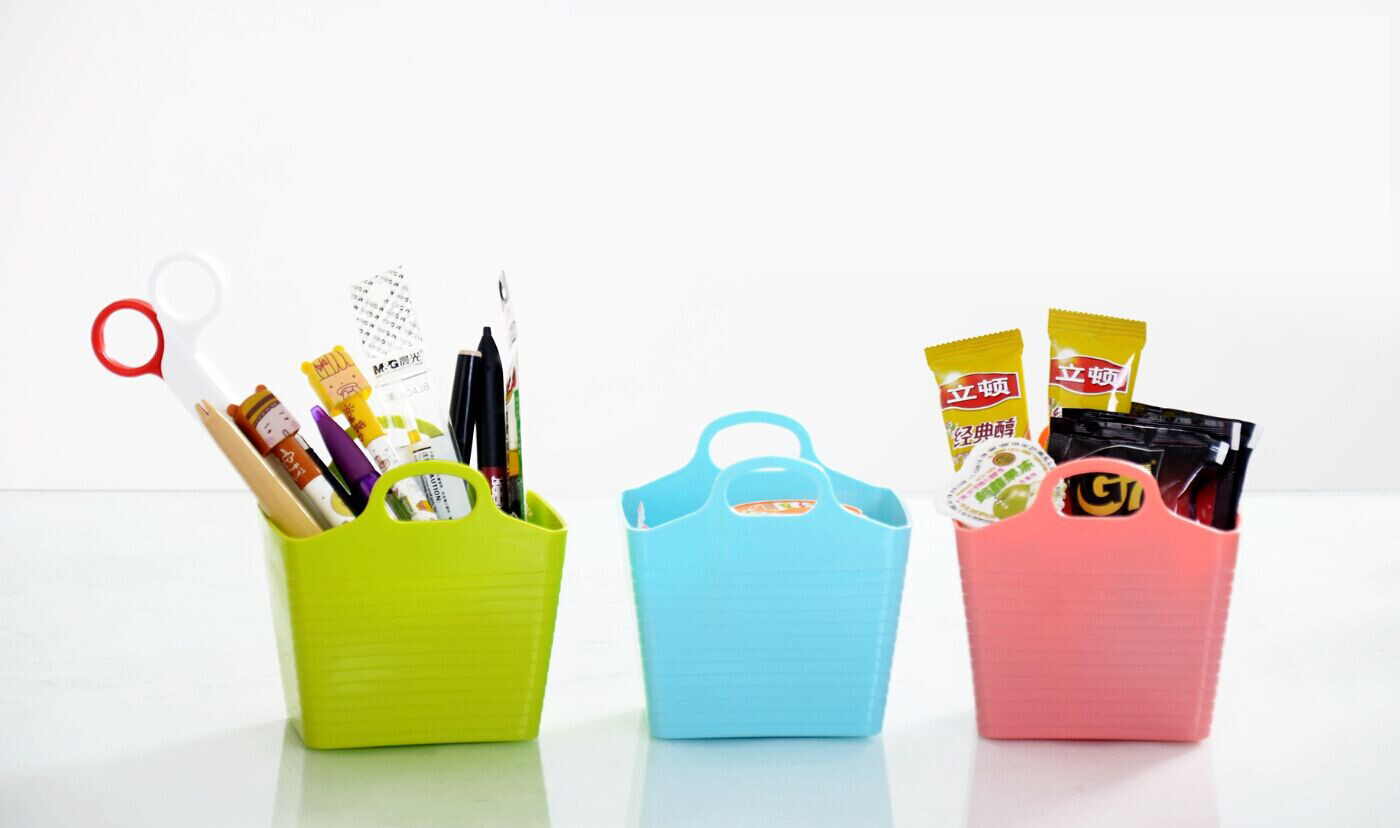 Plastic storage basket