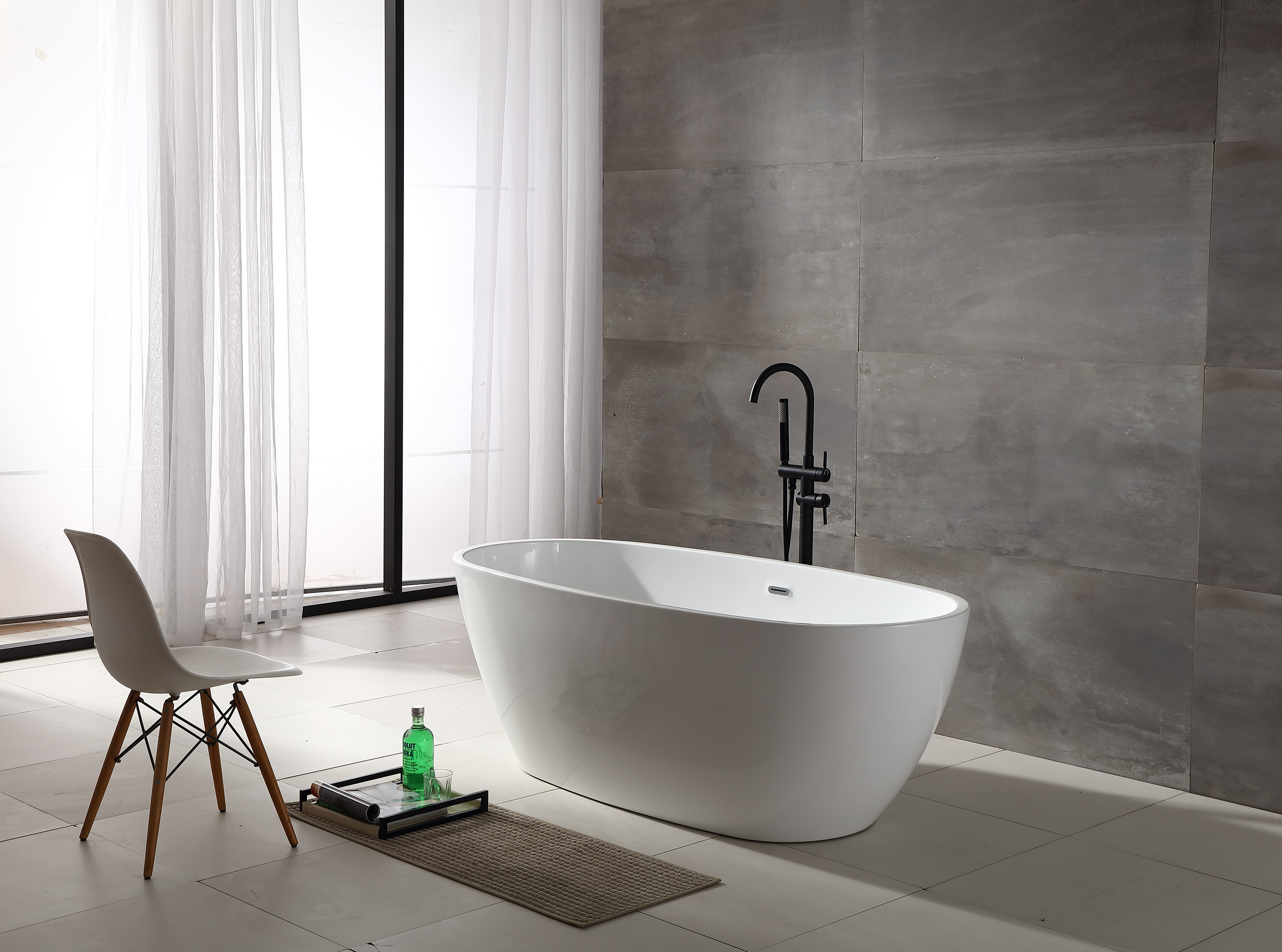 WOMA Soaking freestanding bathtub