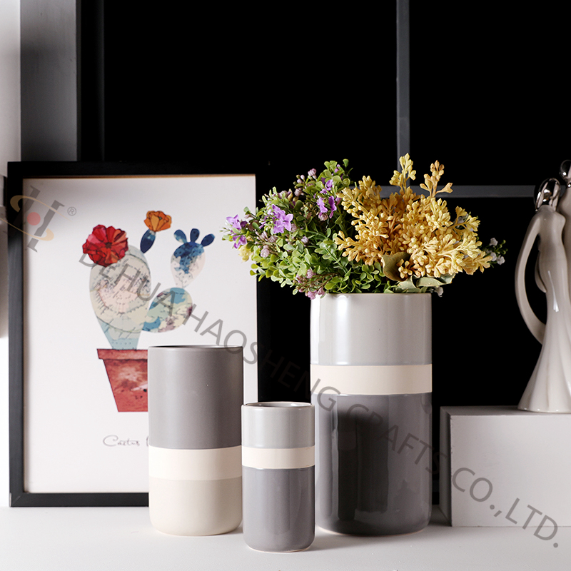 Ceramic flower Vase