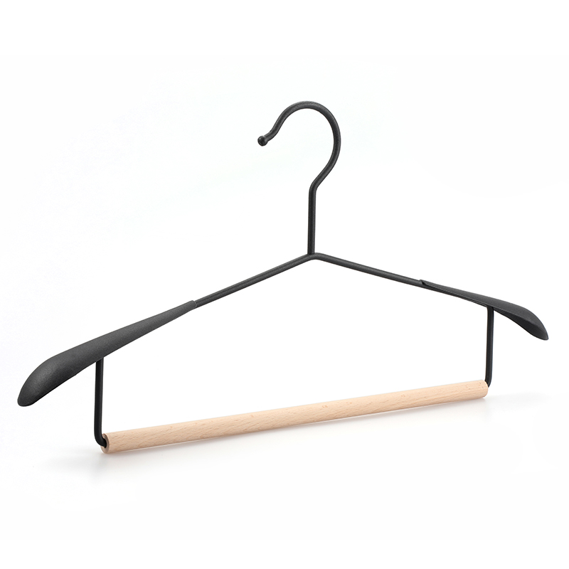 Black Wide Shoulder Metal Coat/Jacket/Suit Hanger with Wood Bottom Bar