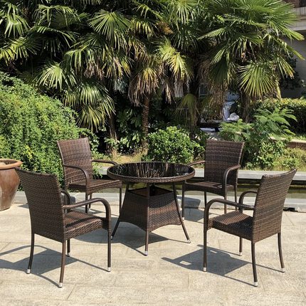 Casual rattan chair