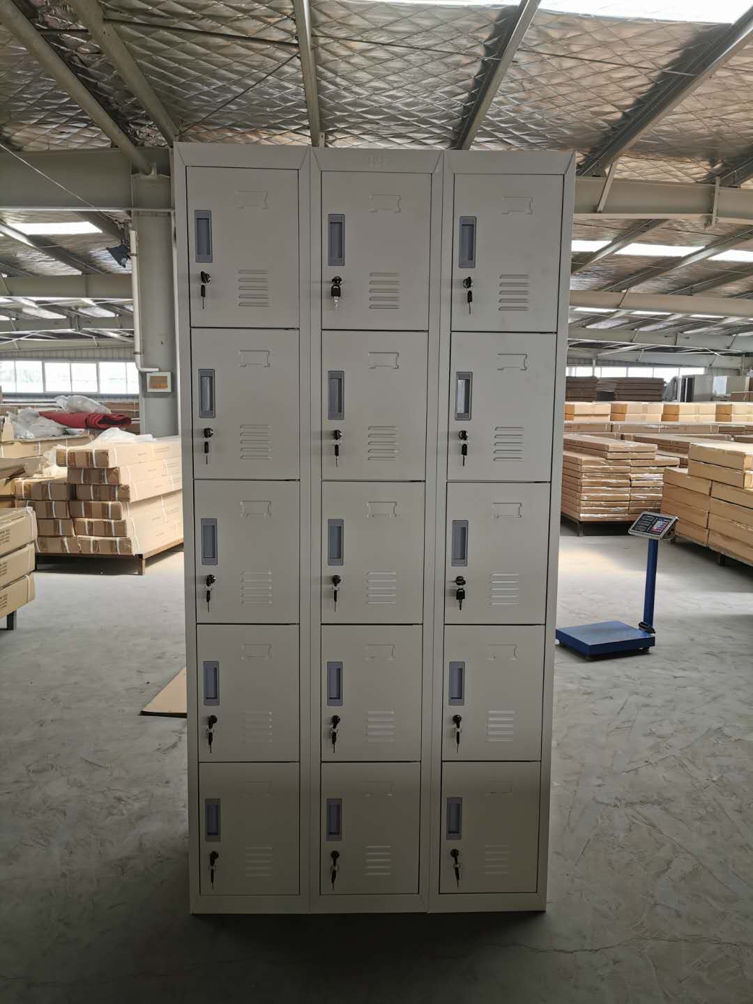 15 doors locker