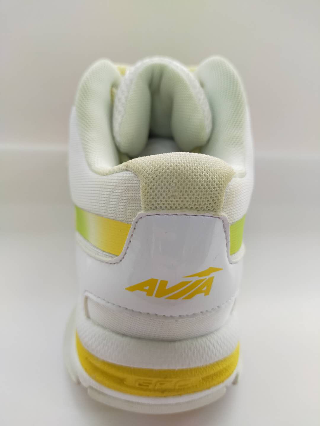 Fujian Putian Lake Sports Goods Co., Ltd – ropa deportiva 4
