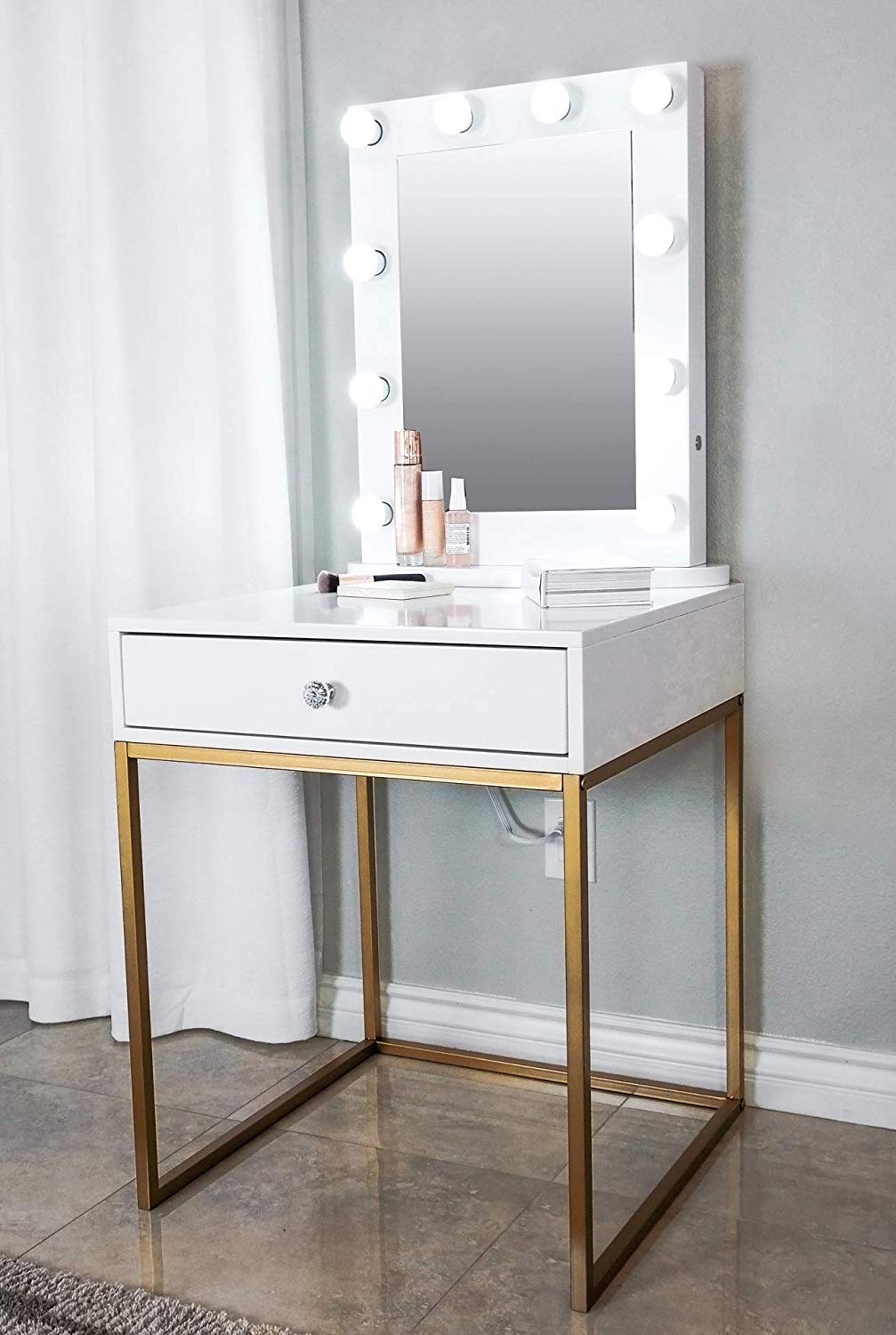 Dressing Table Wooden Mirrored White Colour Makeup Mirror Jewelry Dresser With Led Light