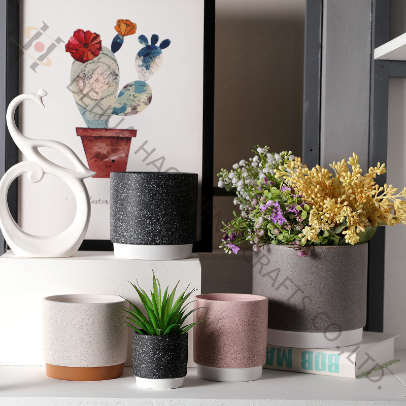 Ceramic cylinder with bottom flowerpot
