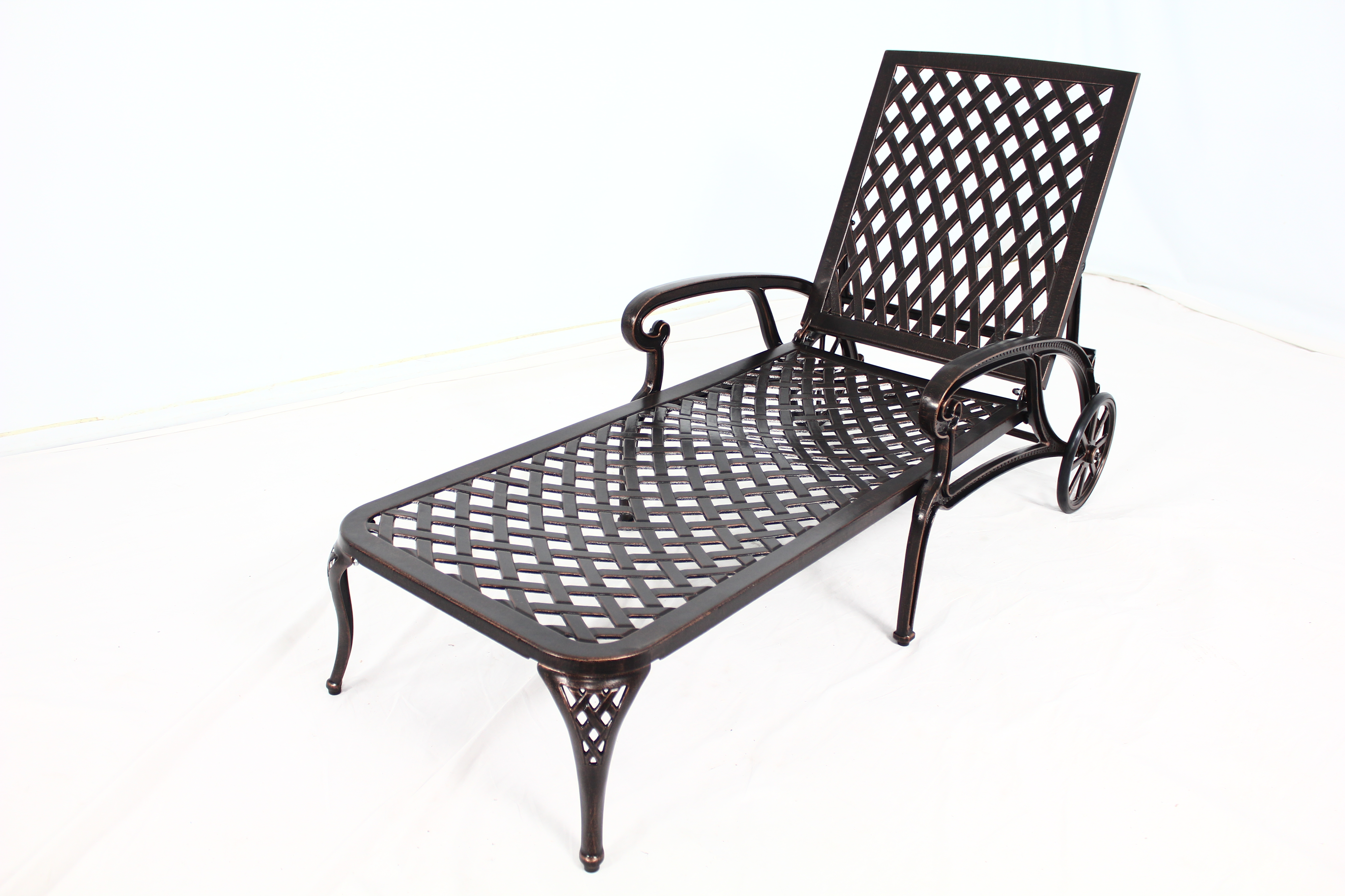 Outdoor Sun Lounger Furniture Cast Aluminum Chaise lounger