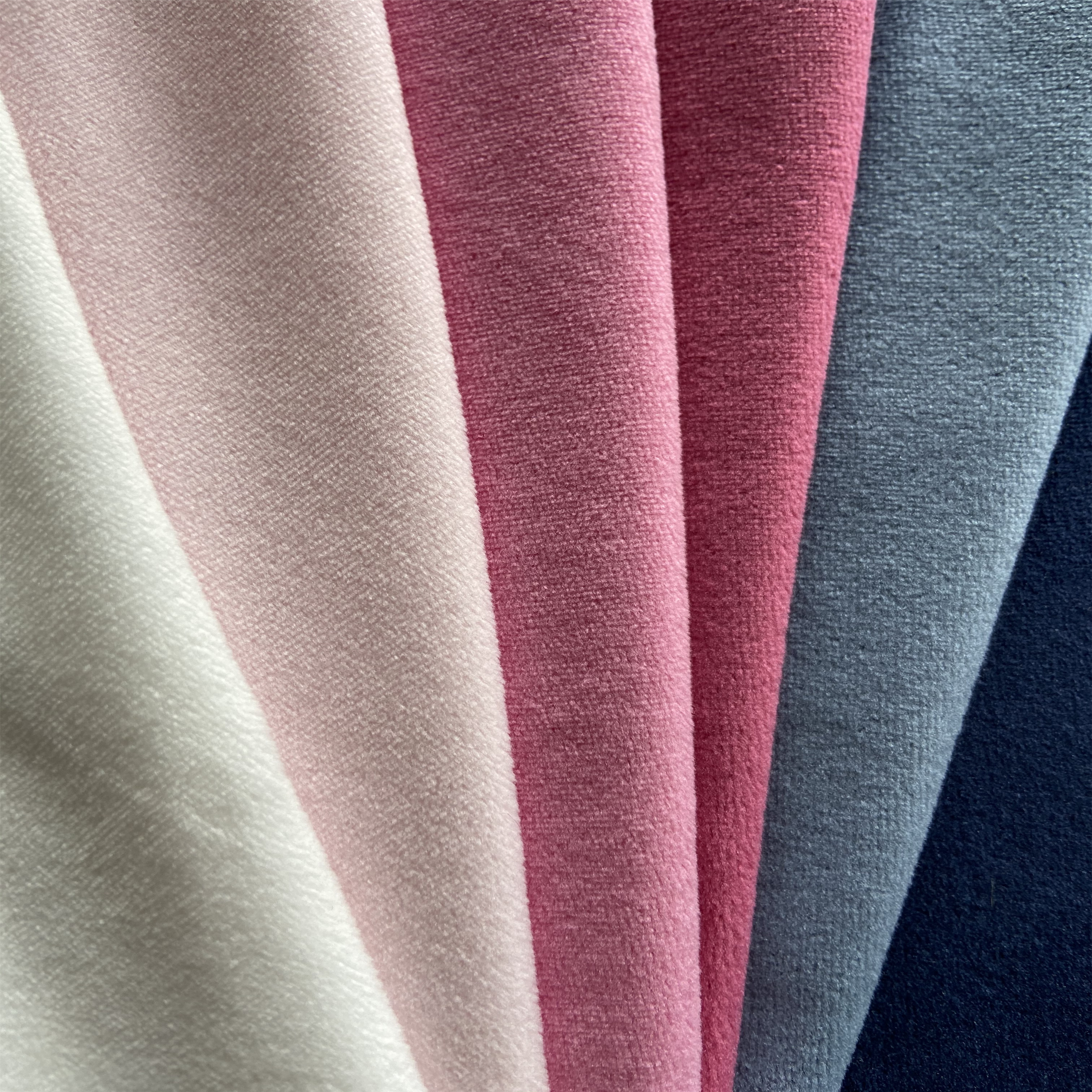100% Polyester Dyeing Baby Velvet