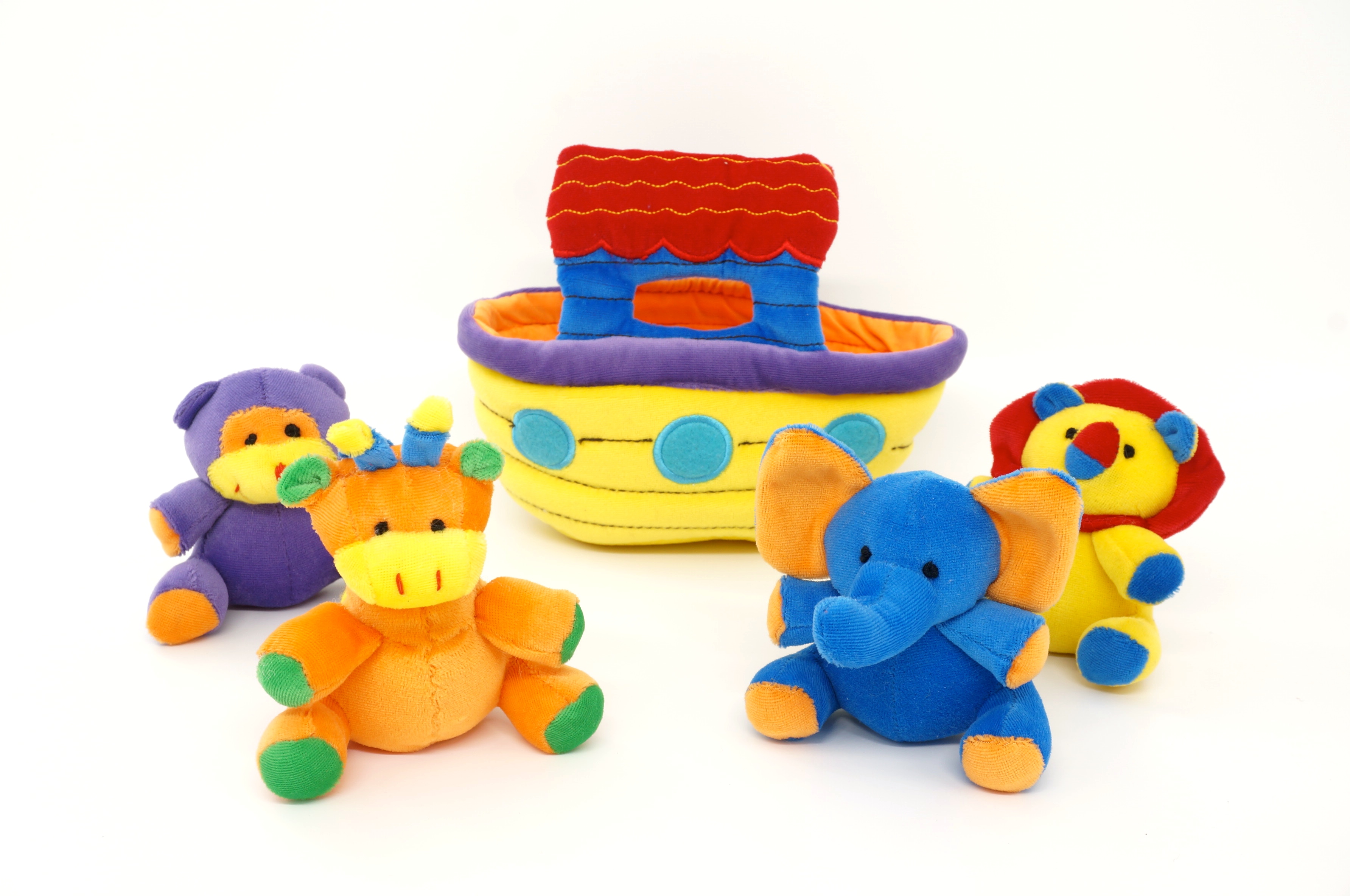 Noah's basket with different animals