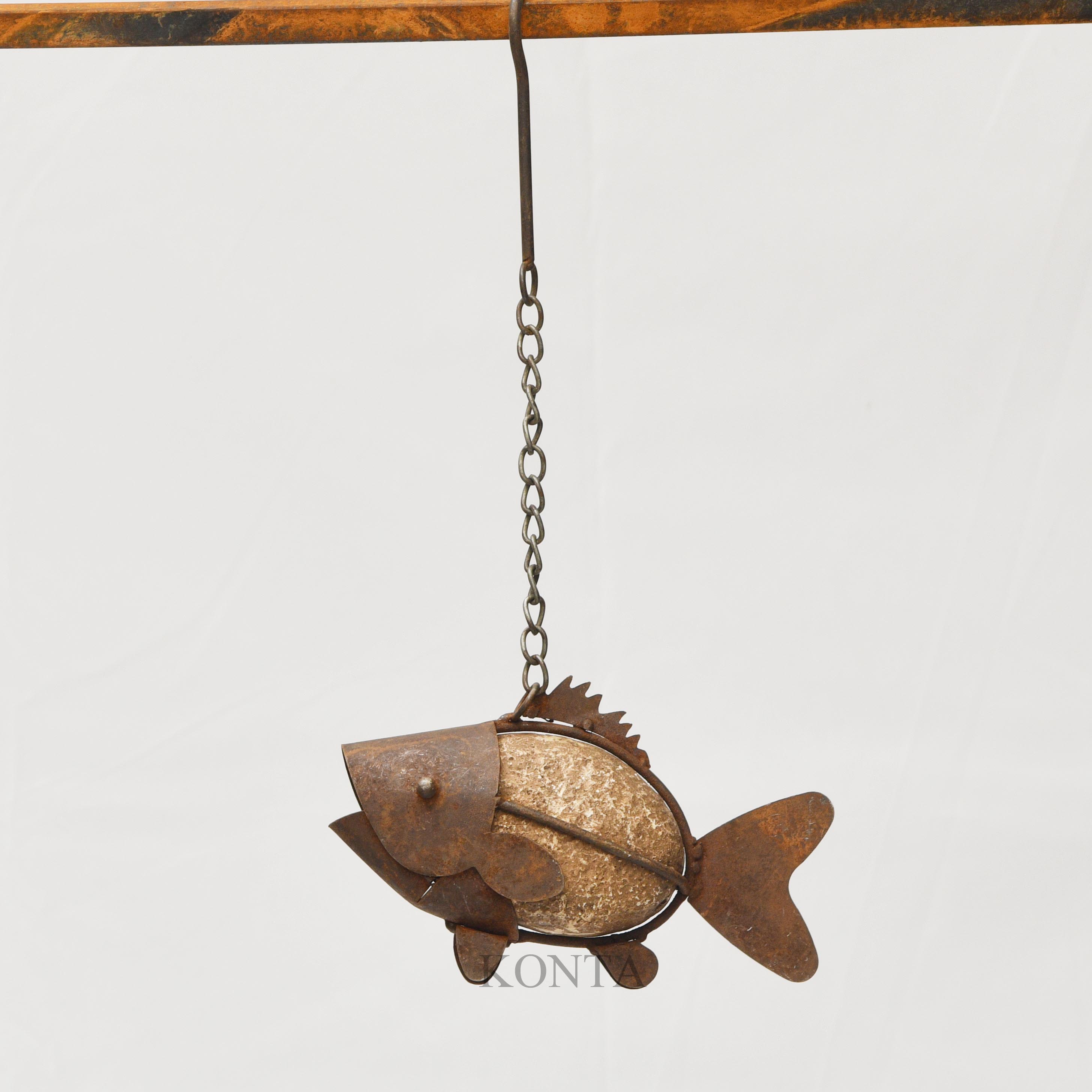 Garden Home Decorative Metal stone fish with chain hook