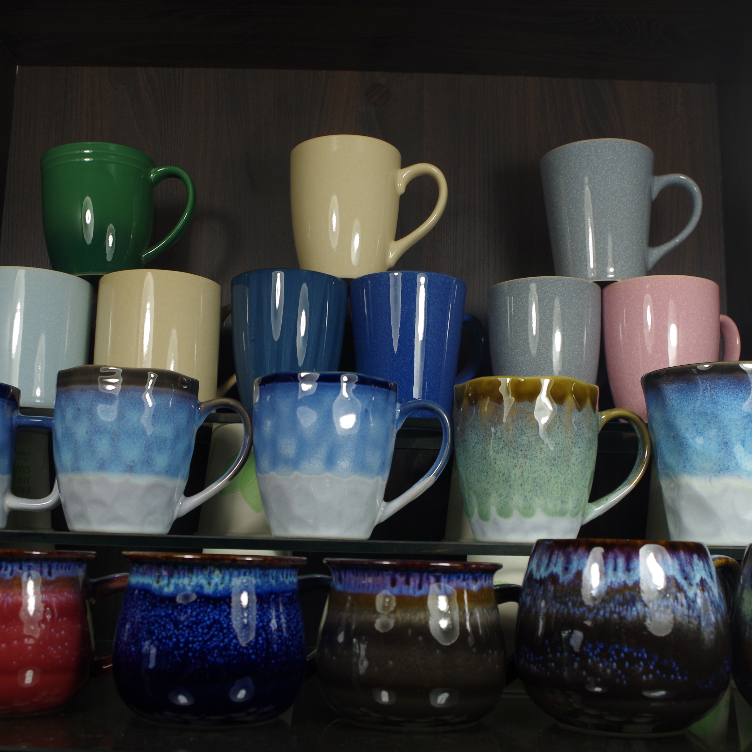 Reactive glaze cup