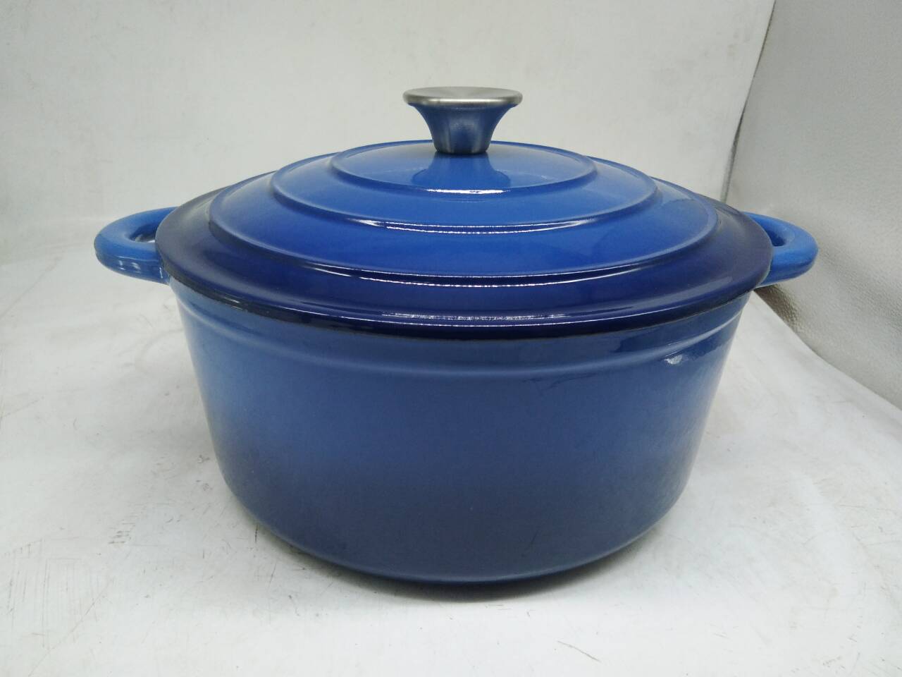 cast iron enameled pot