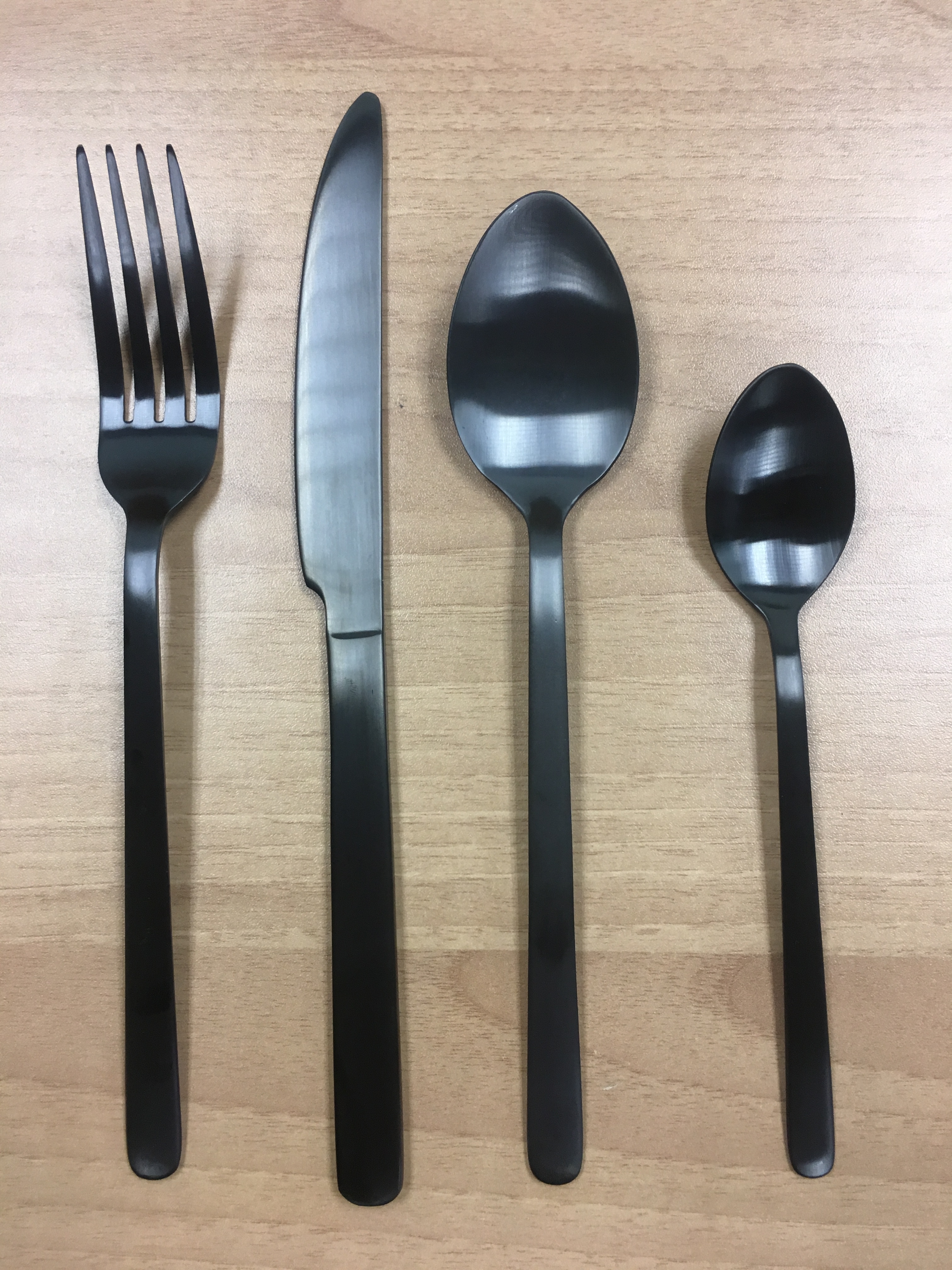 Stainless steel cutlery set