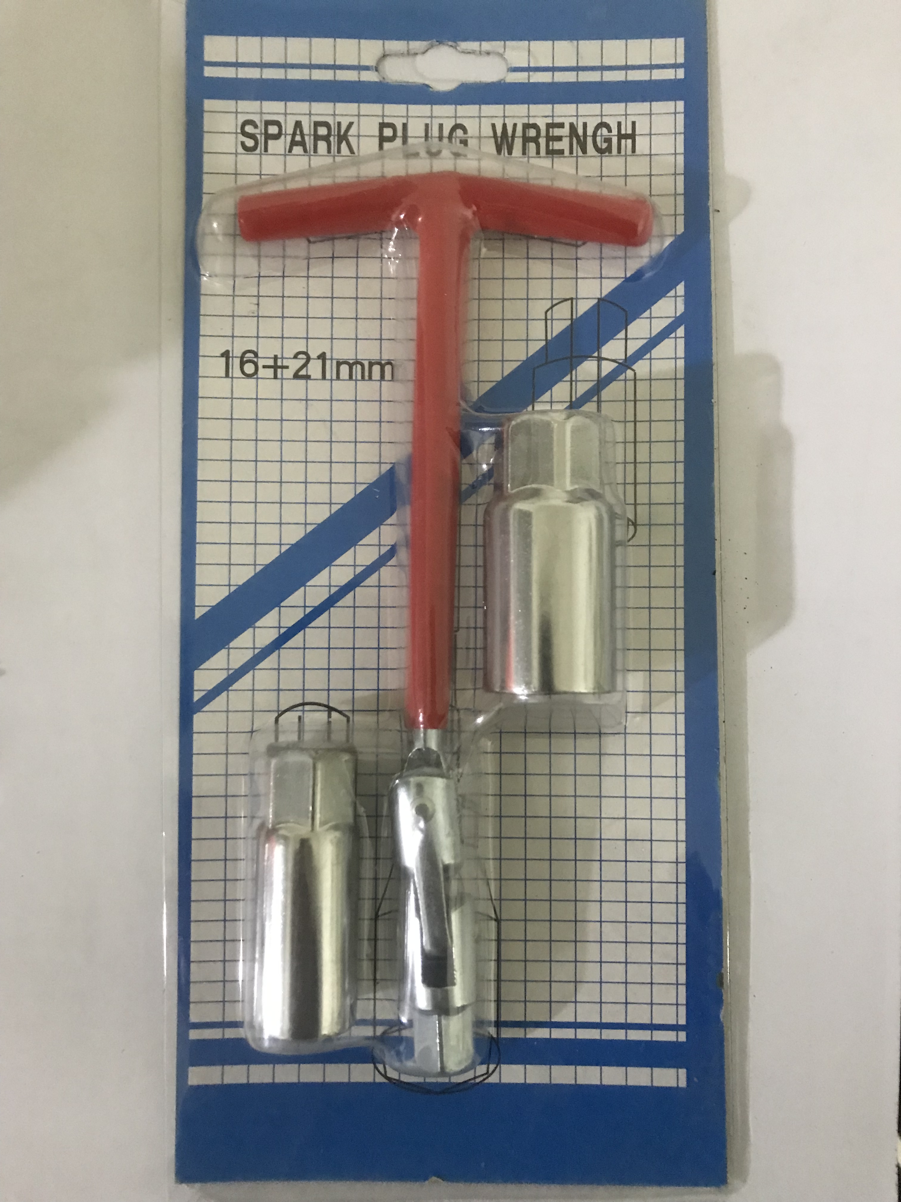 Spark plug wrench