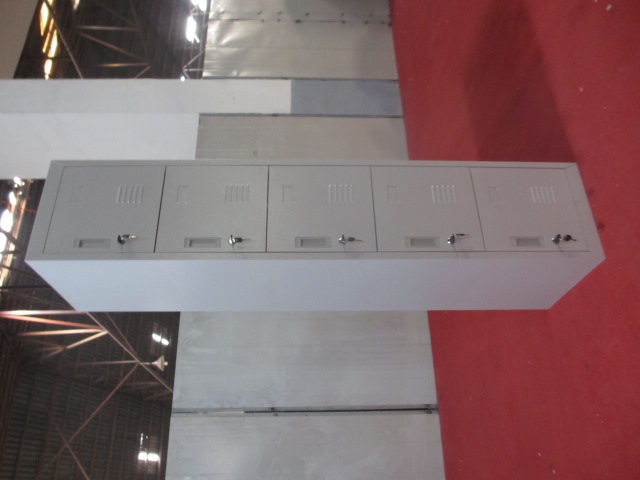 5 door locker