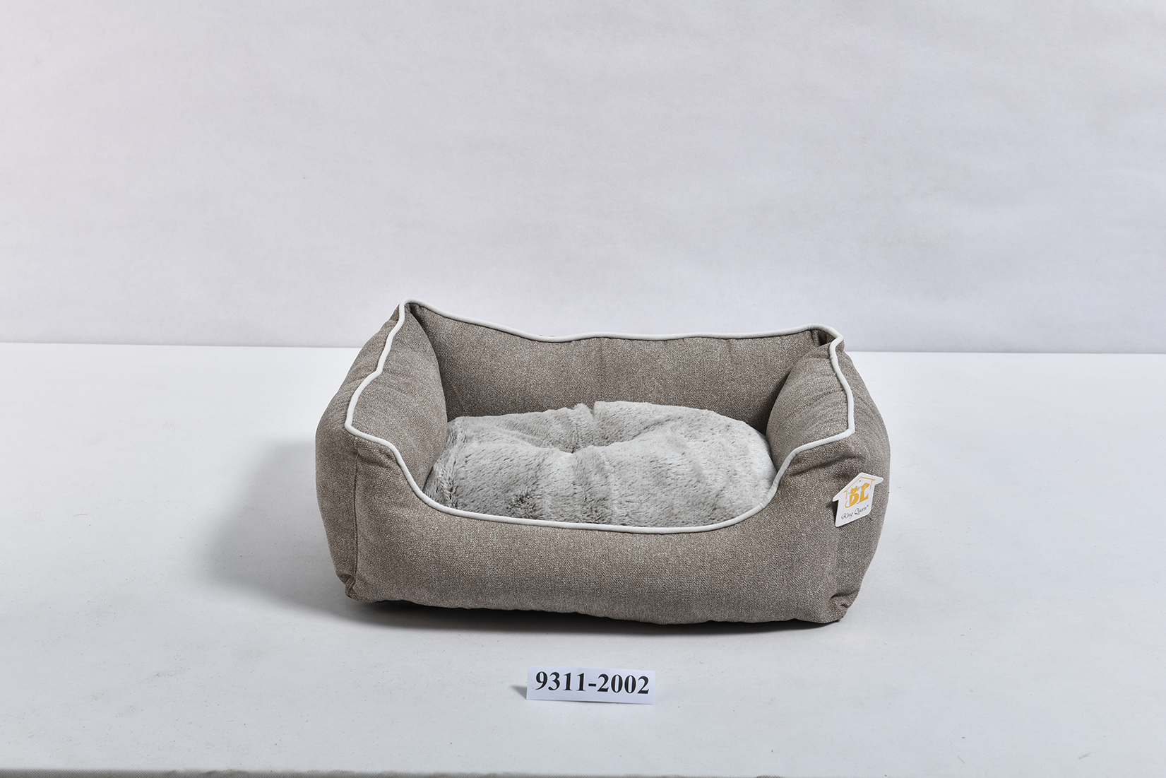Square pet bed