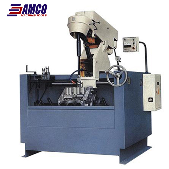 Cylinder honing machine