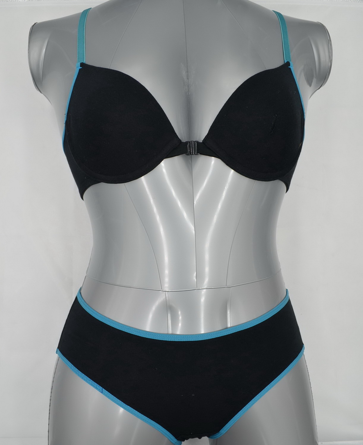 Ladies lingerie set