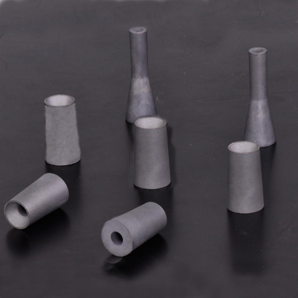 Tungsten carbide blast nozzle