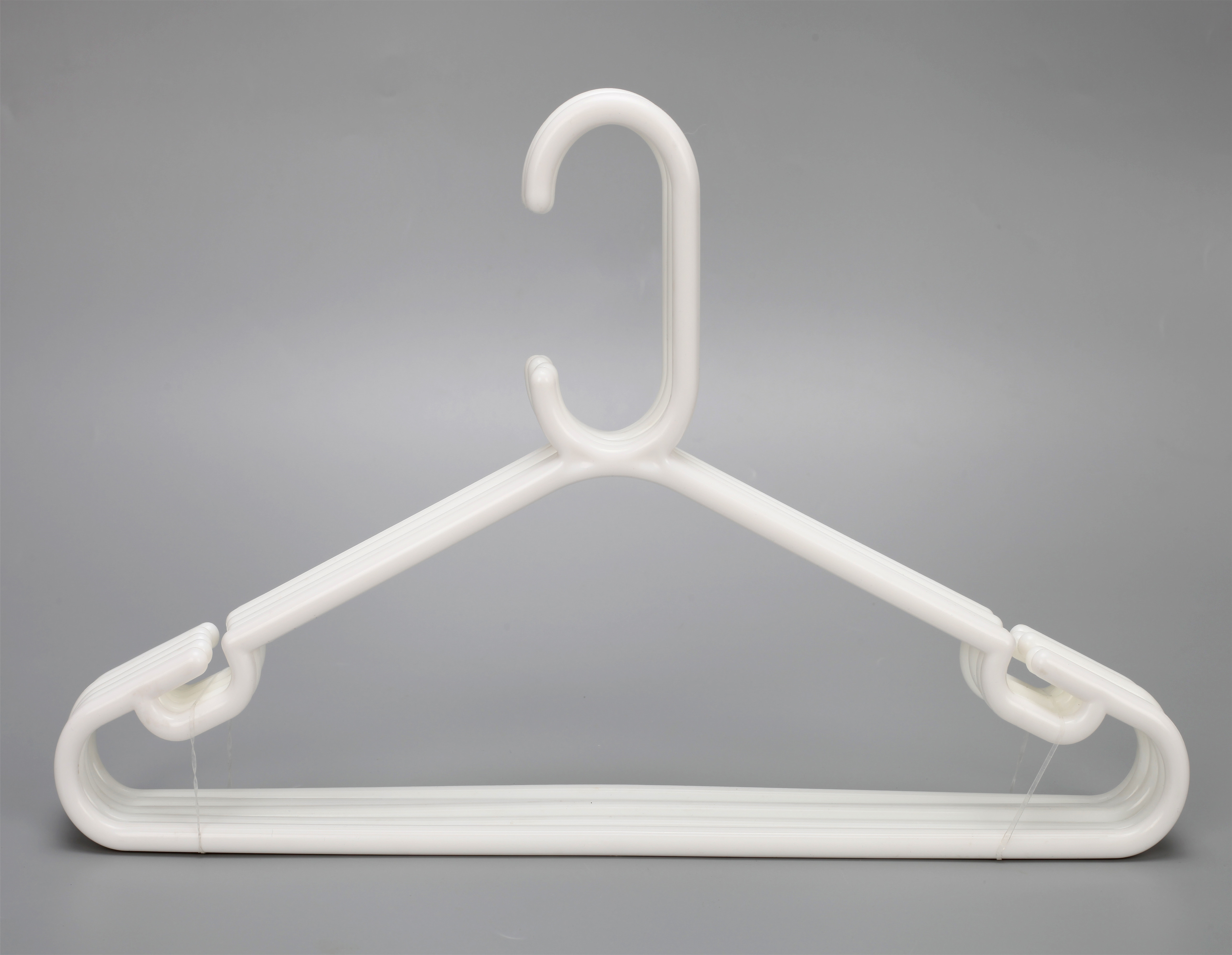 white plastic shirt hanger for supermarket