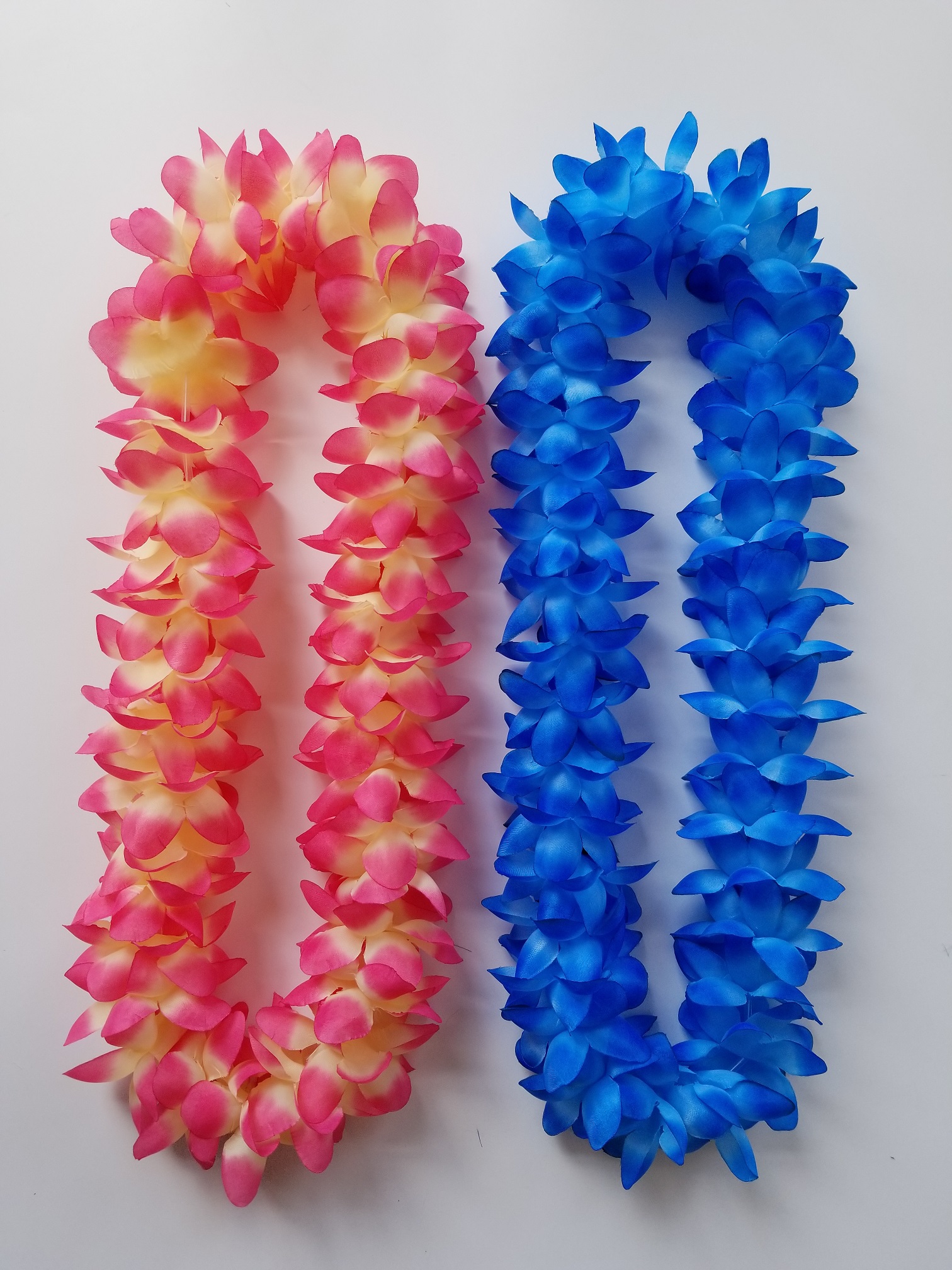 Hawaiian flower lei