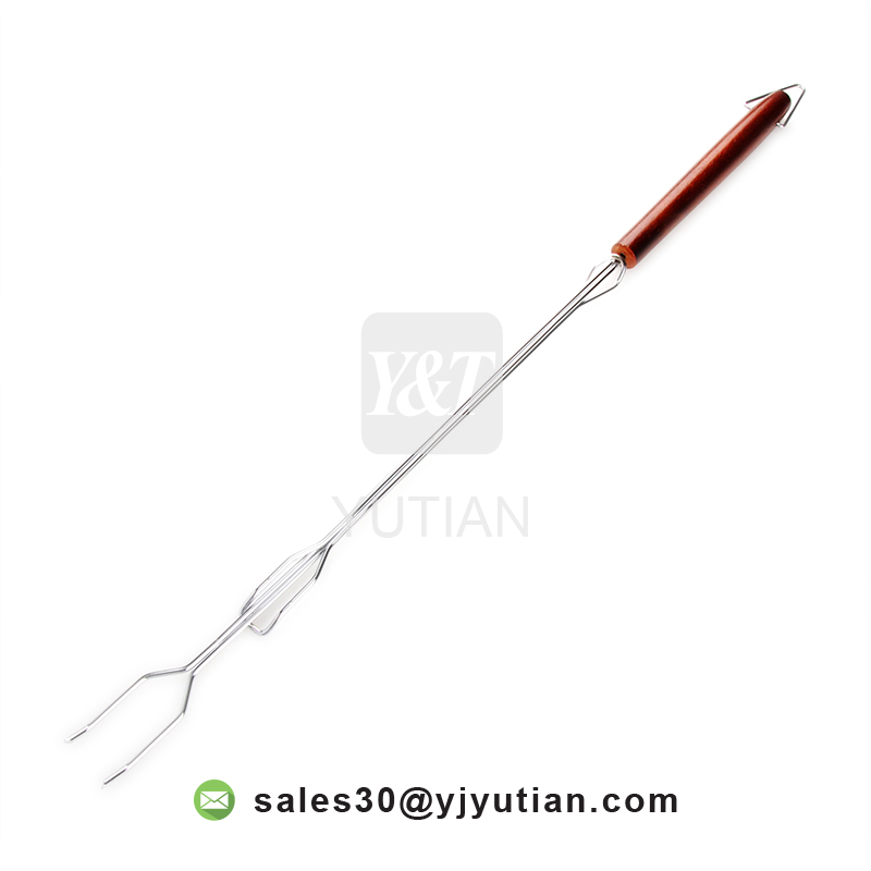 Extendable fork long hot dog grill fork