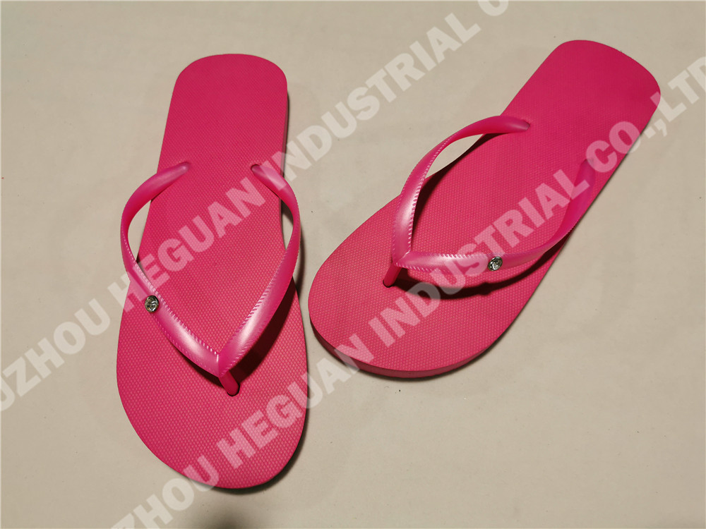plain lady flip flops with ornament on strap