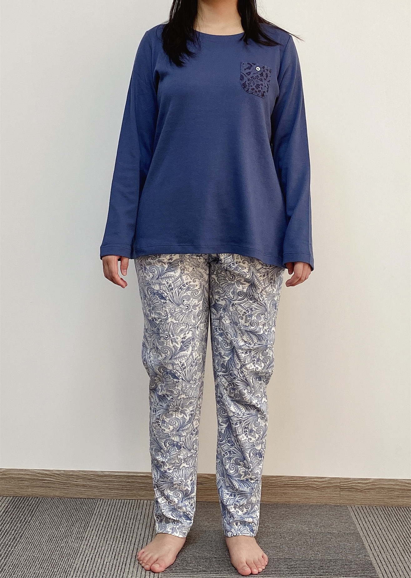 Lady's Pajamas
