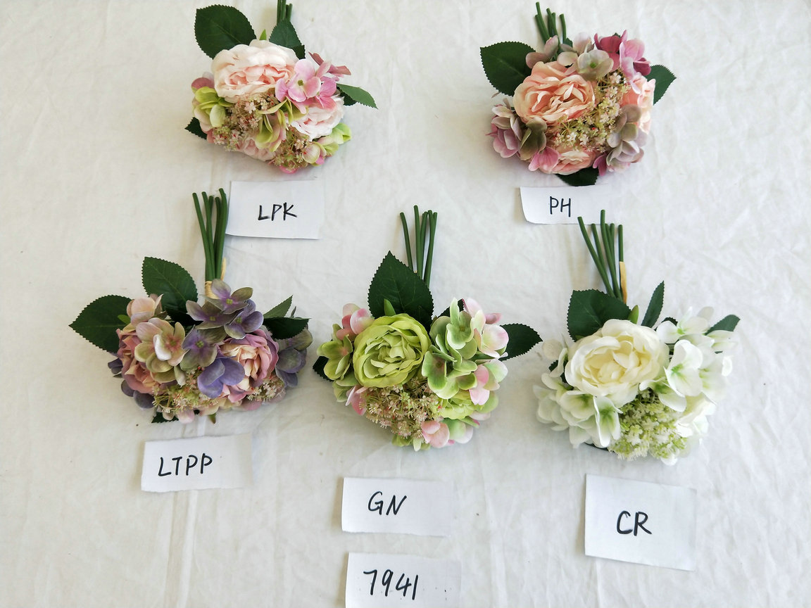 Artificial flowers
