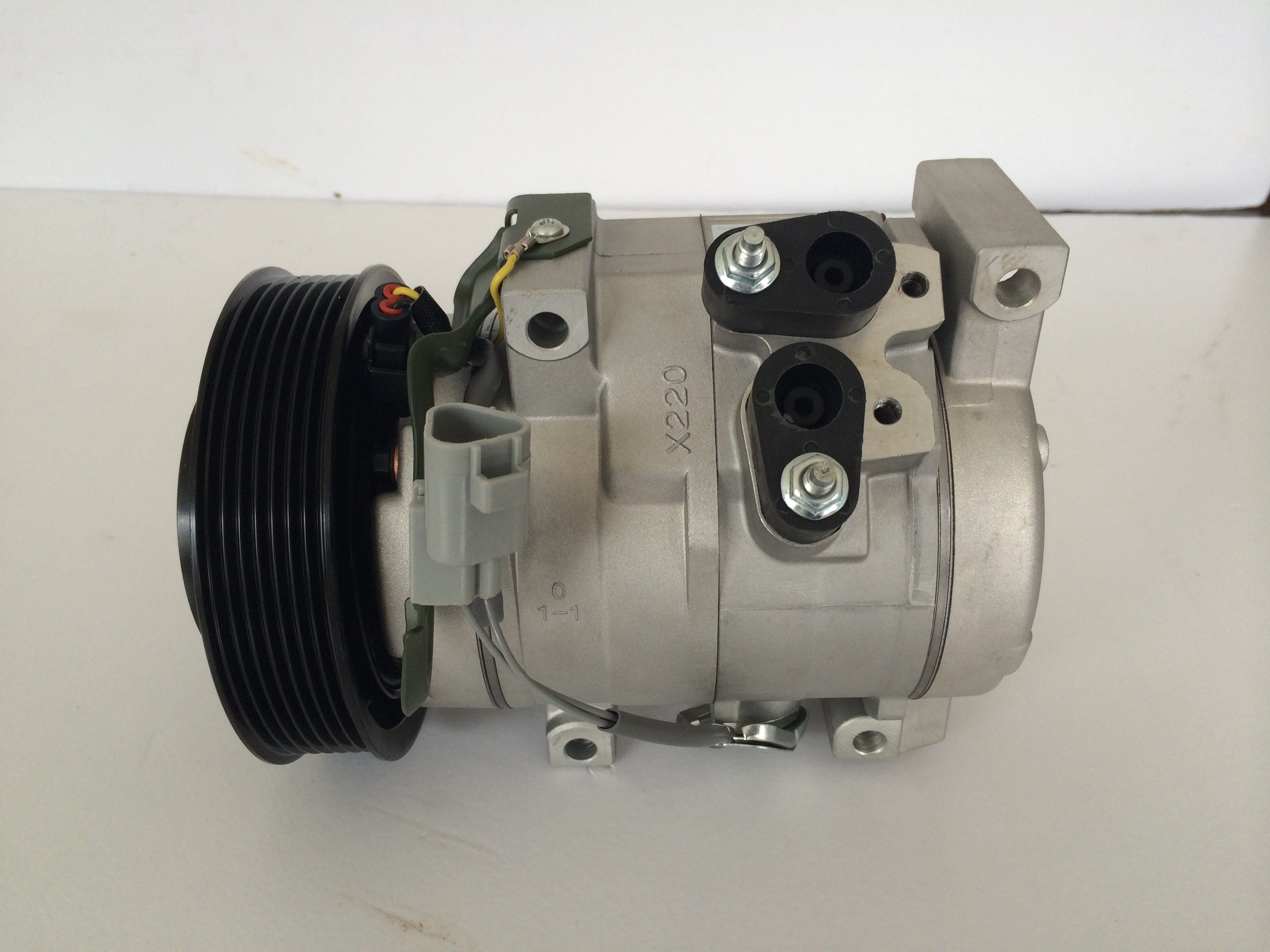 auto air conditioning compressor