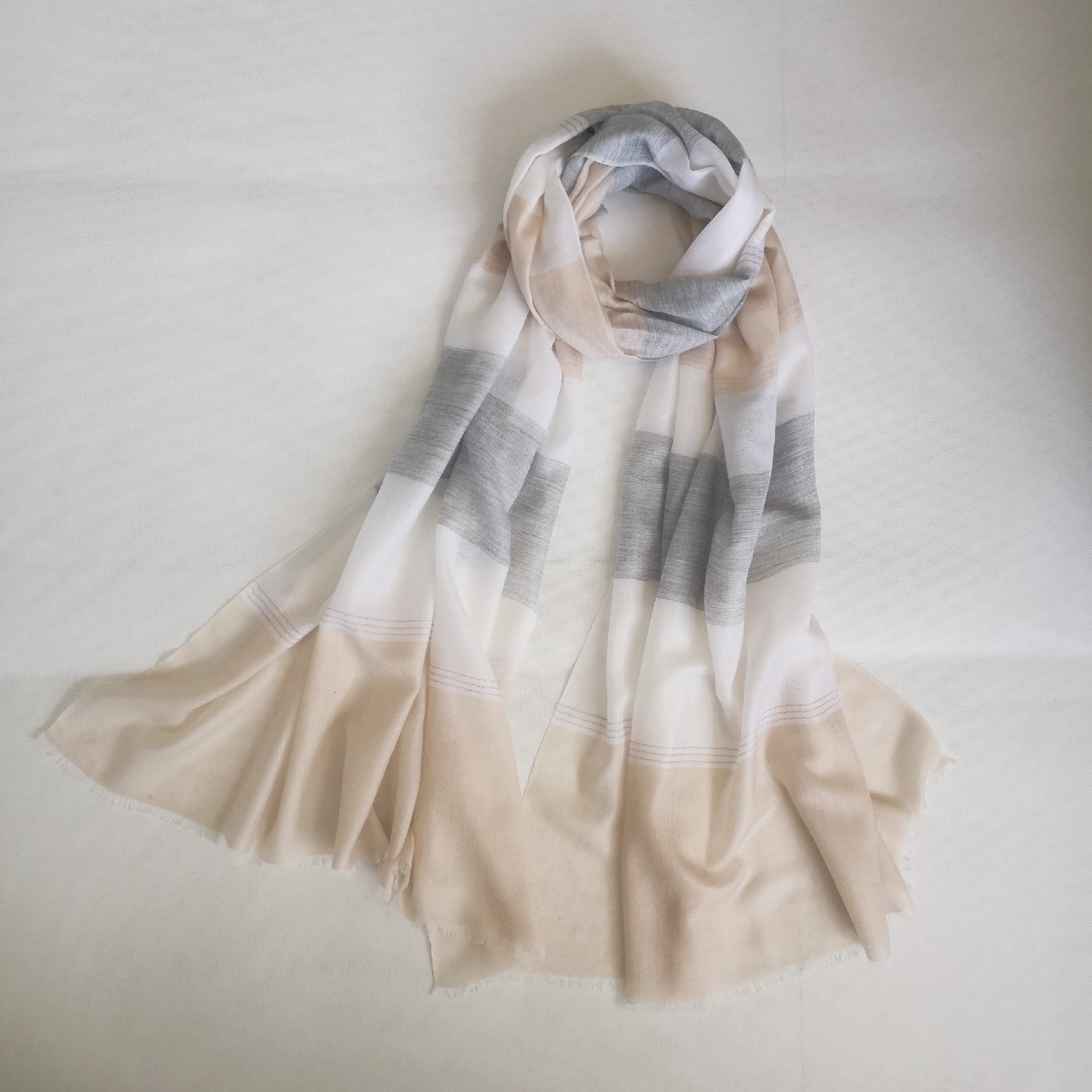 New Worsted water soluble Wool Plaid shawl