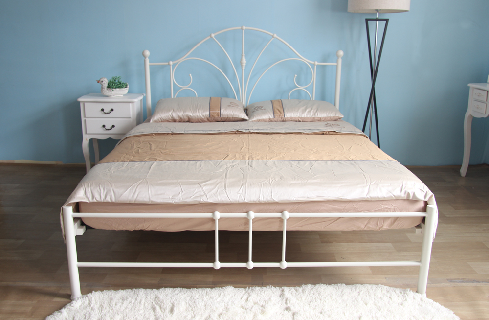 Metal Bed