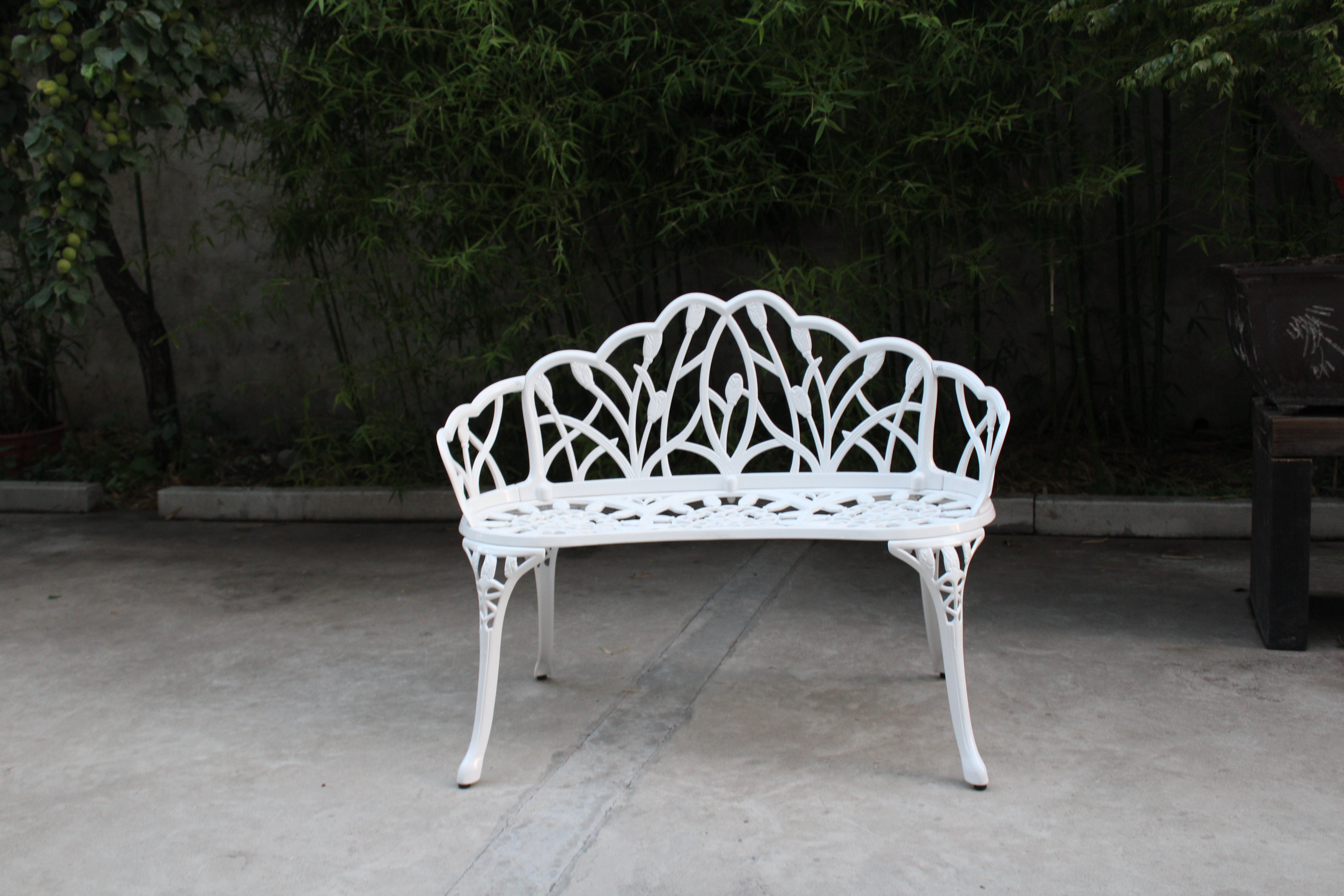 Tulip cast aluminium garden bench