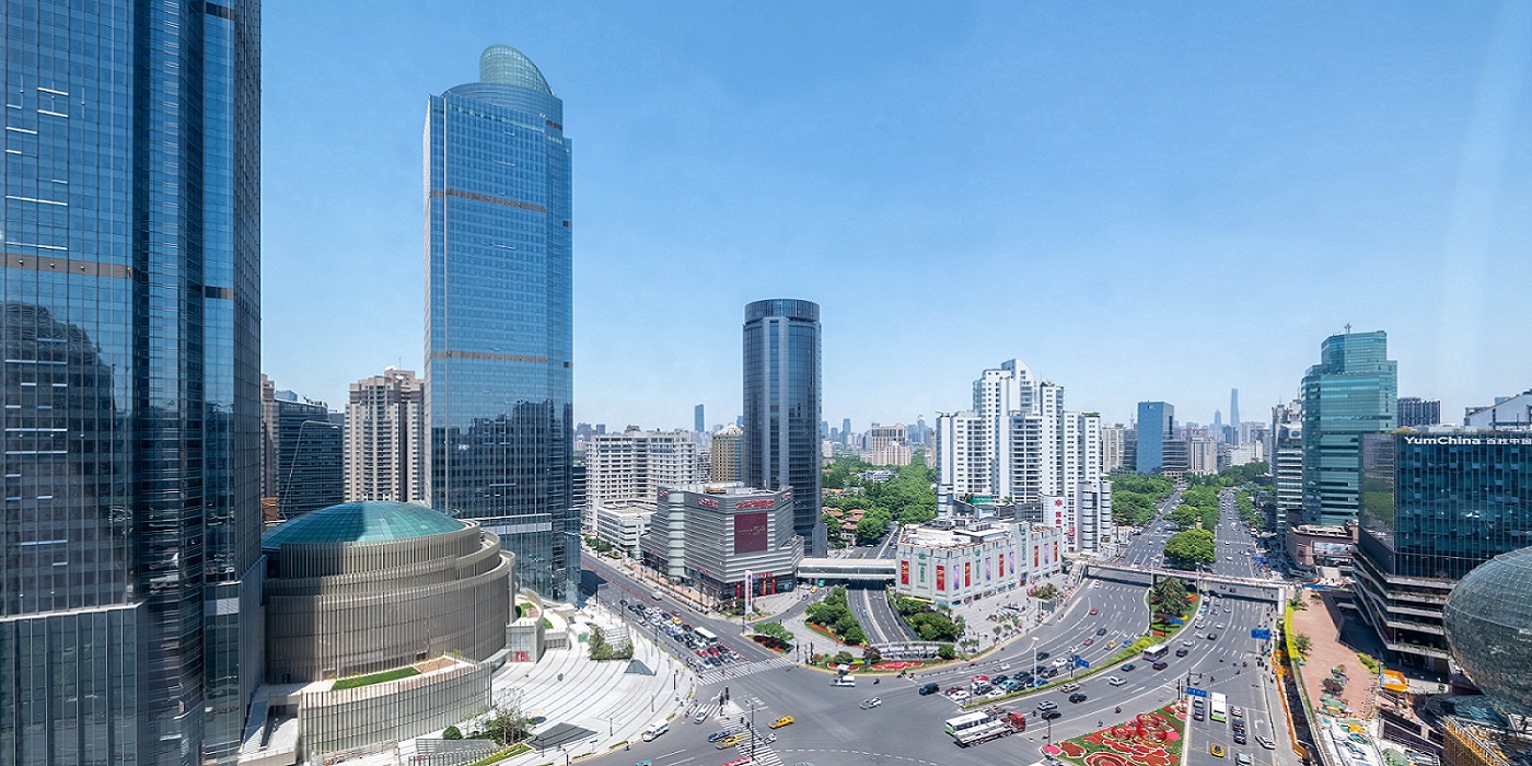 Shanghai Xinhua International Trading Co., Ltd. – Suitcases 1