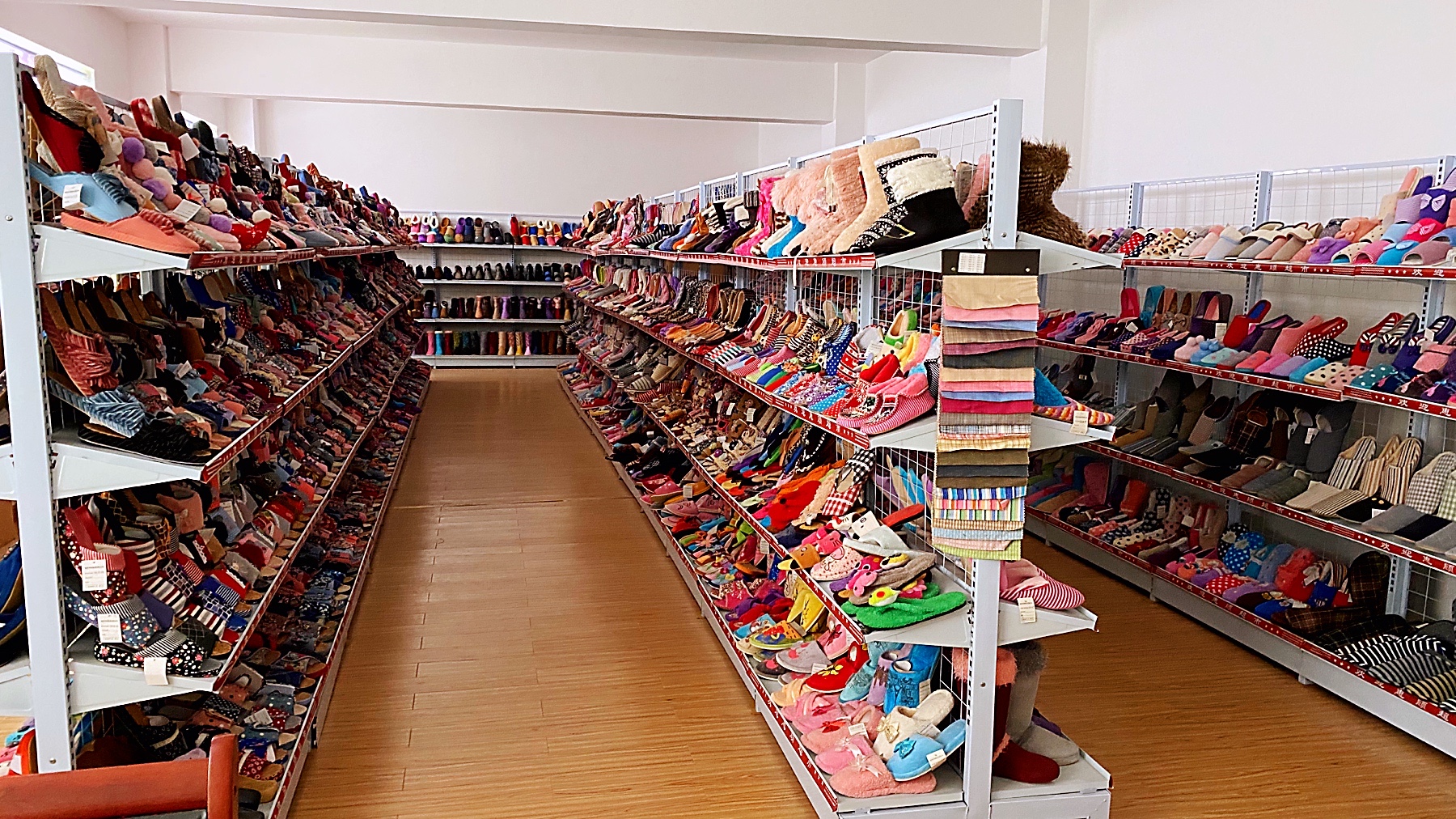 Huzhou Shenxiang Shoe Industry Co., Ltd. – children's slippers 3